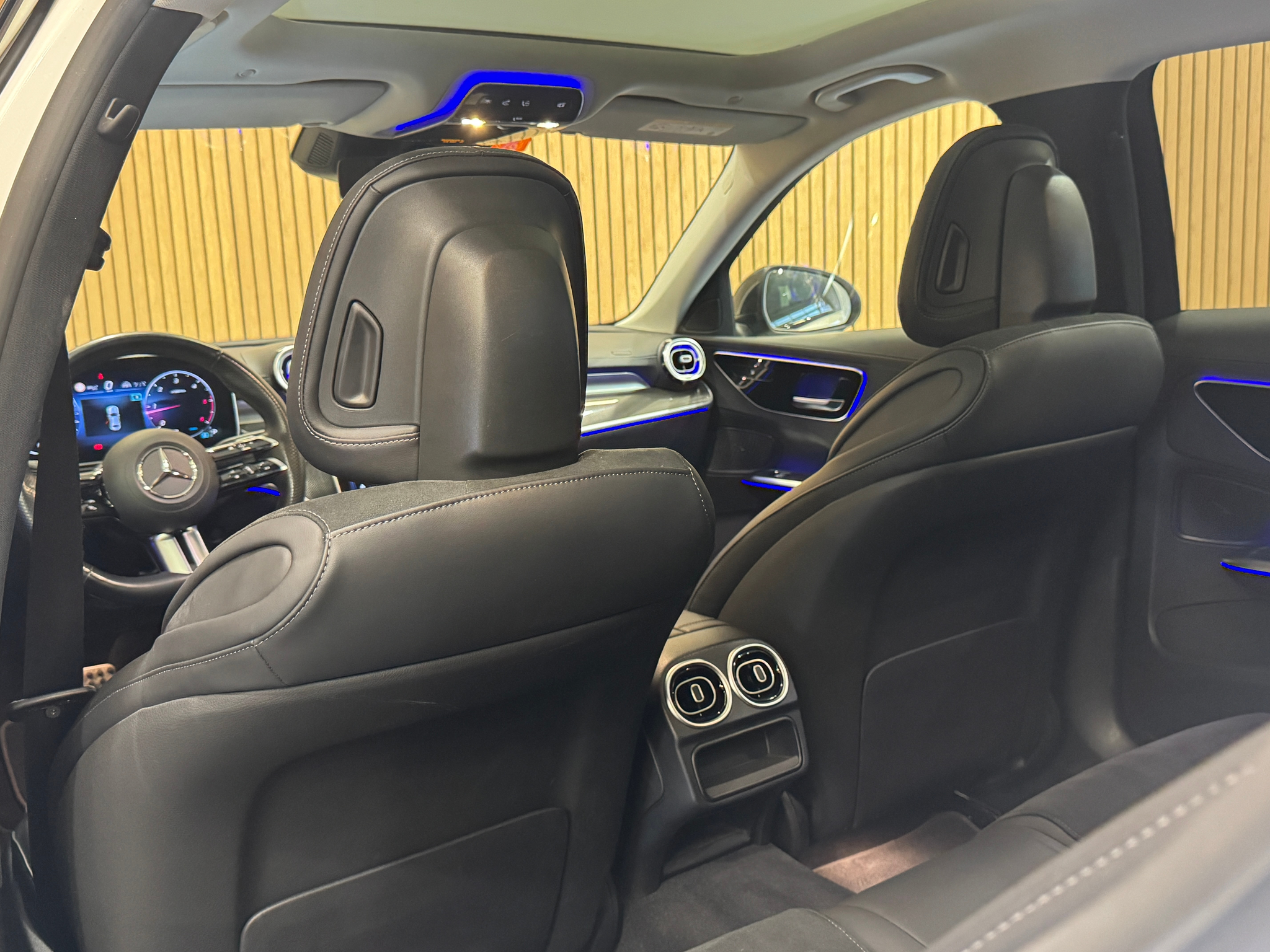 listing desktop thumbnail image 14