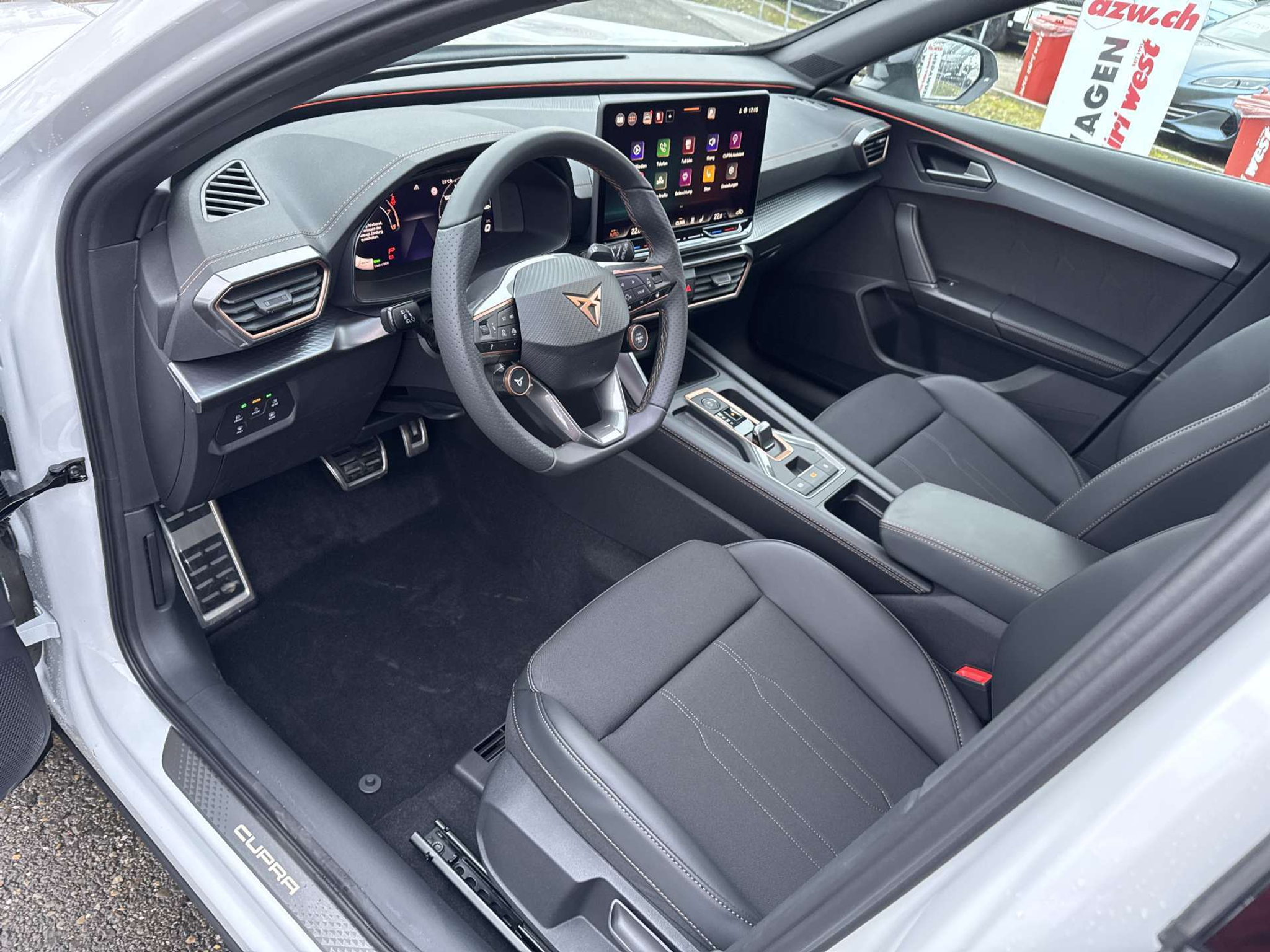 listing desktop thumbnail image 5