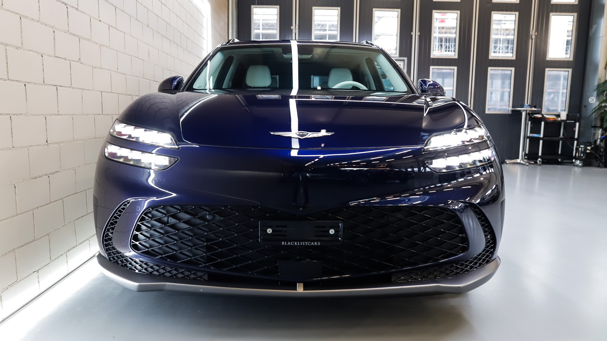 listing desktop thumbnail image 2