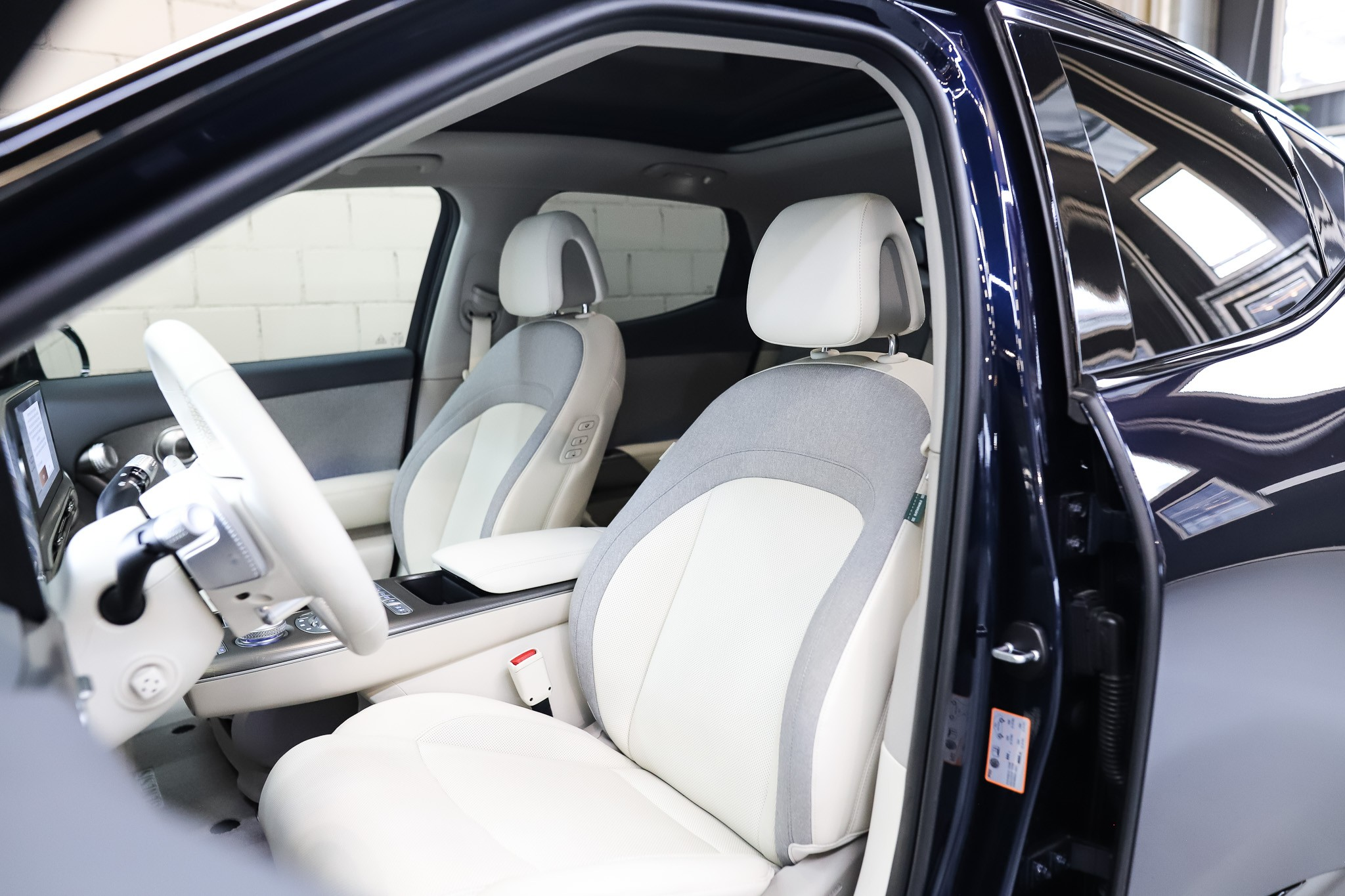 listing desktop thumbnail image 14