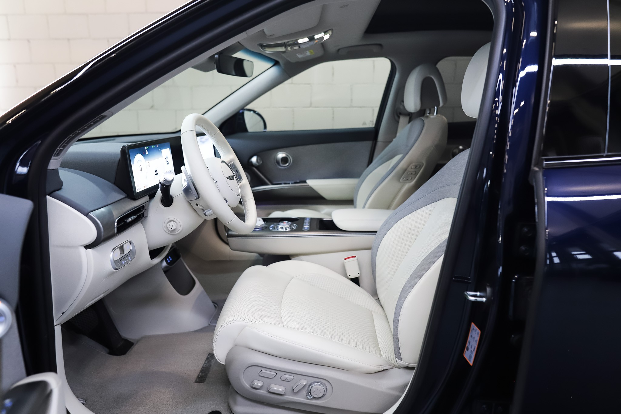 listing desktop thumbnail image 7