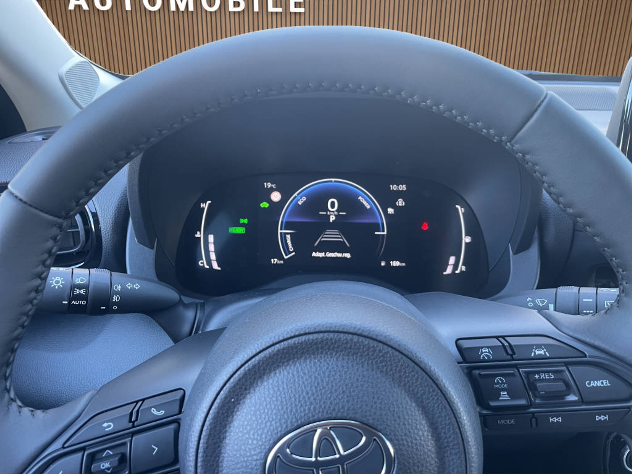 listing desktop thumbnail image 10