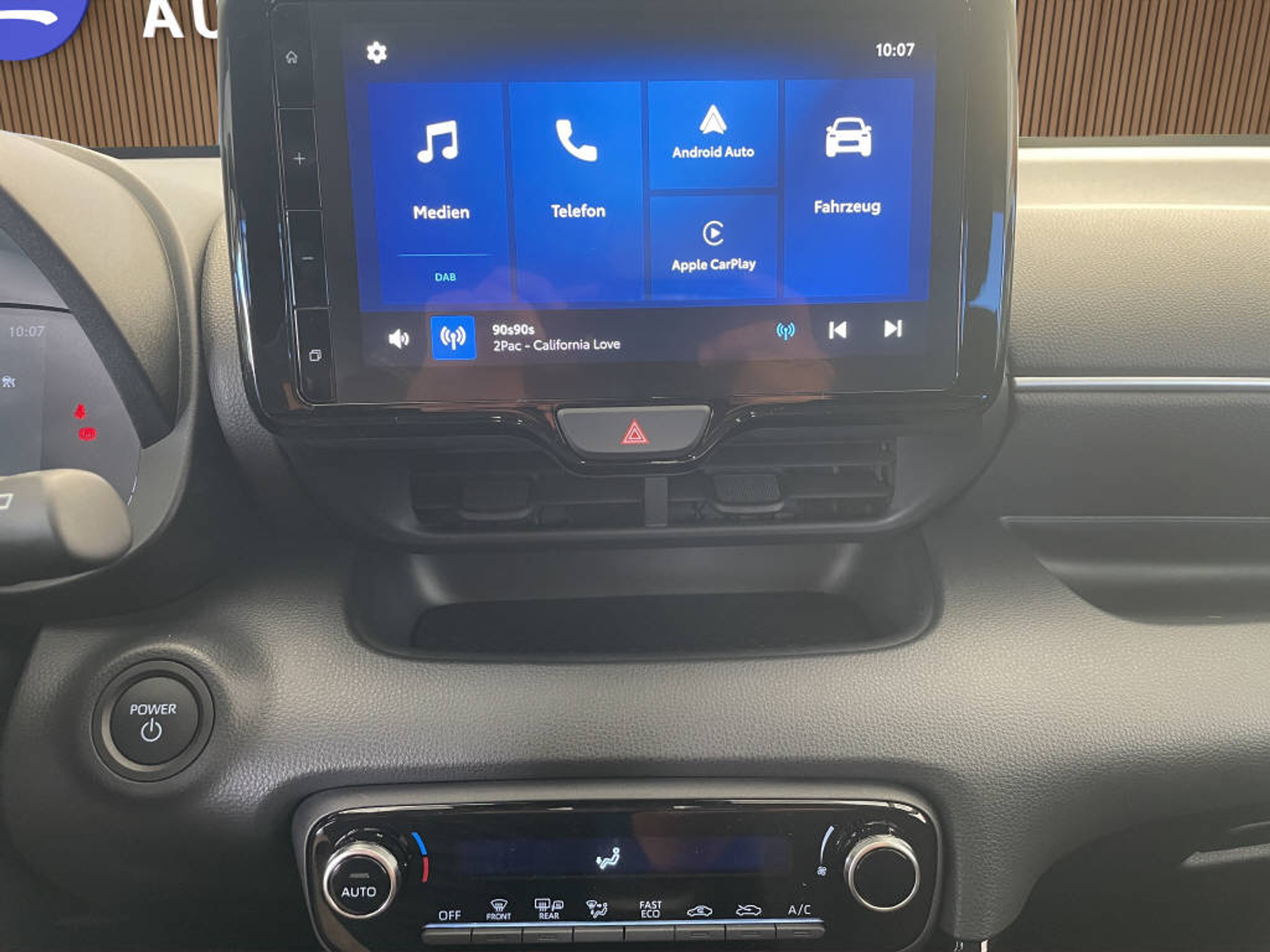 listing desktop thumbnail image 14