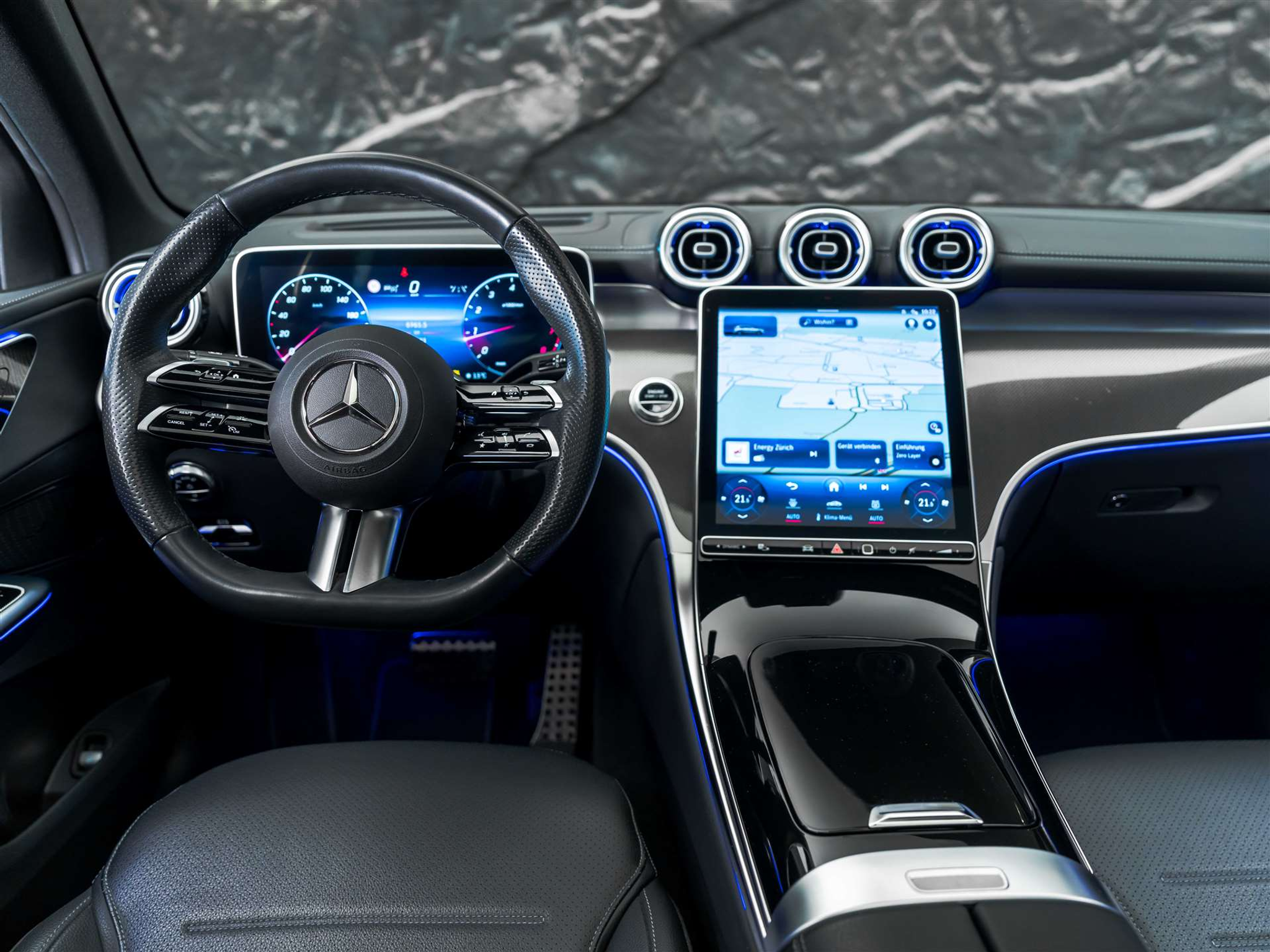 listing desktop thumbnail image 25