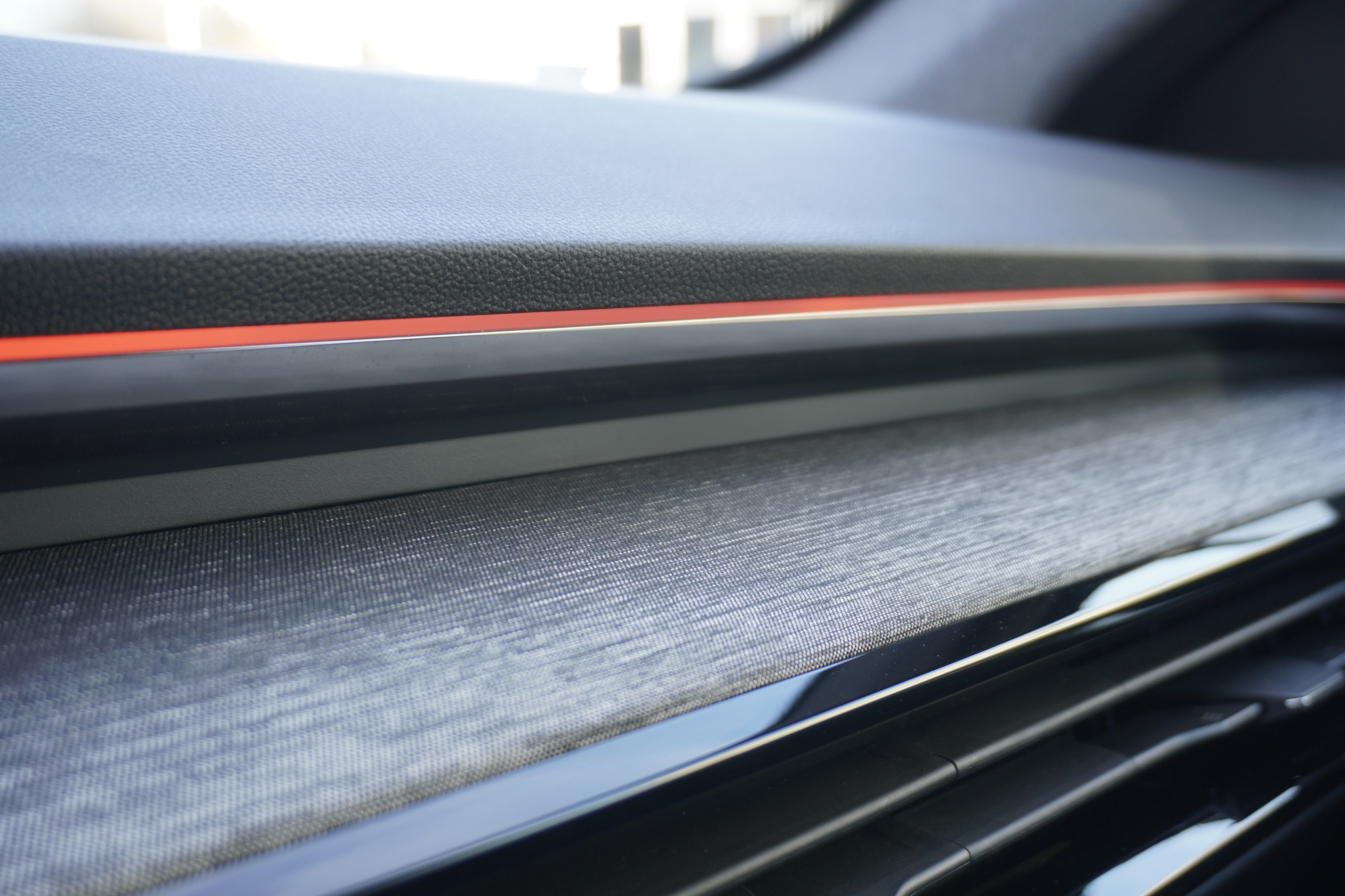 listing desktop thumbnail image 26