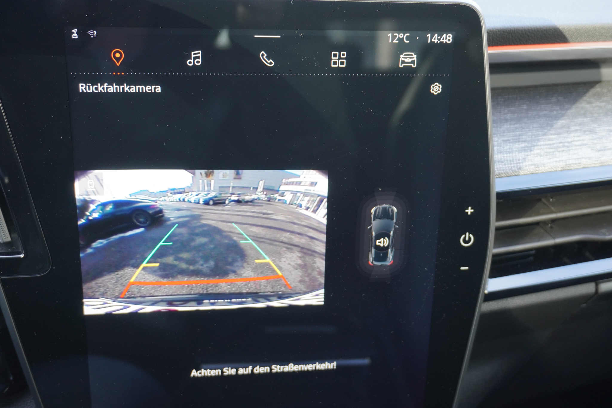 listing desktop thumbnail image 23