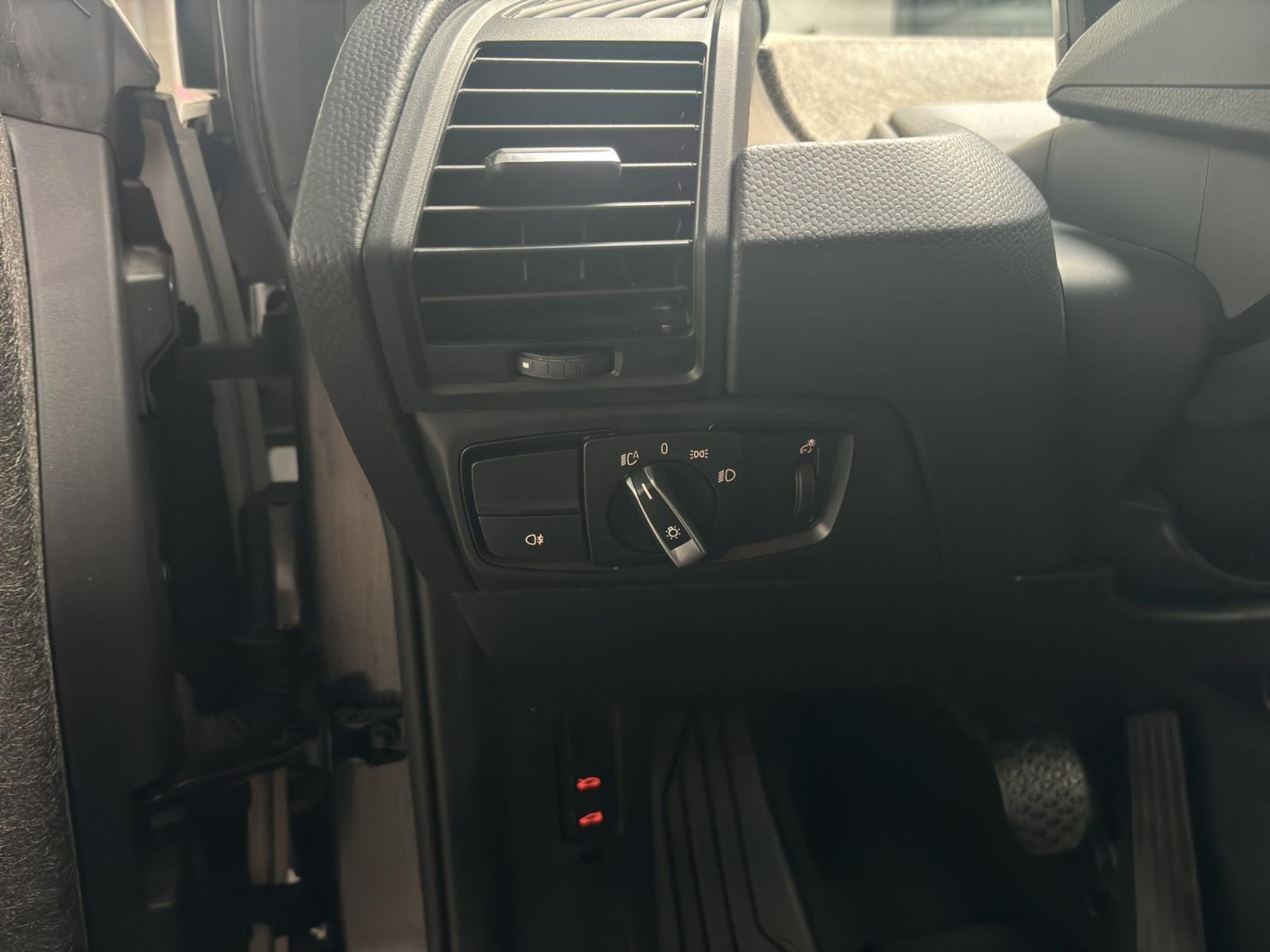 listing desktop thumbnail image 22