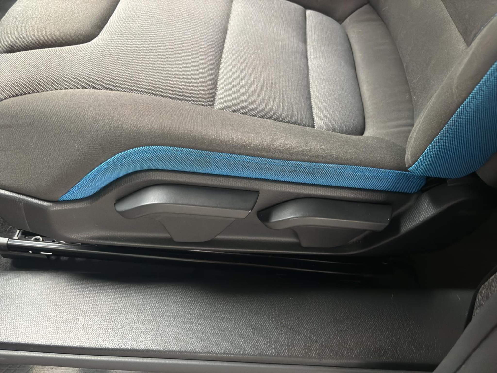 listing desktop thumbnail image 19