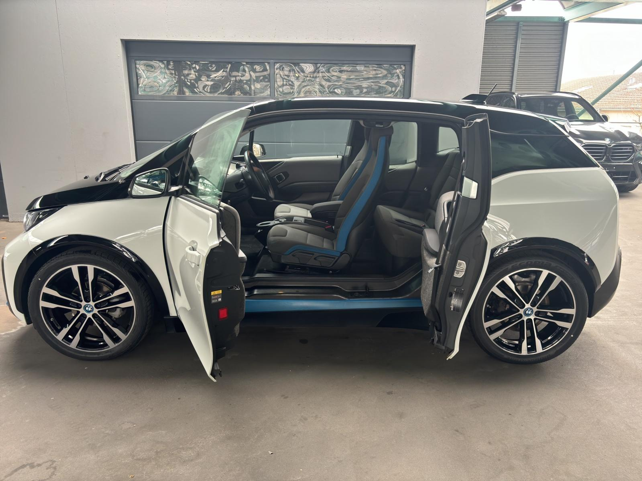 listing desktop thumbnail image 20