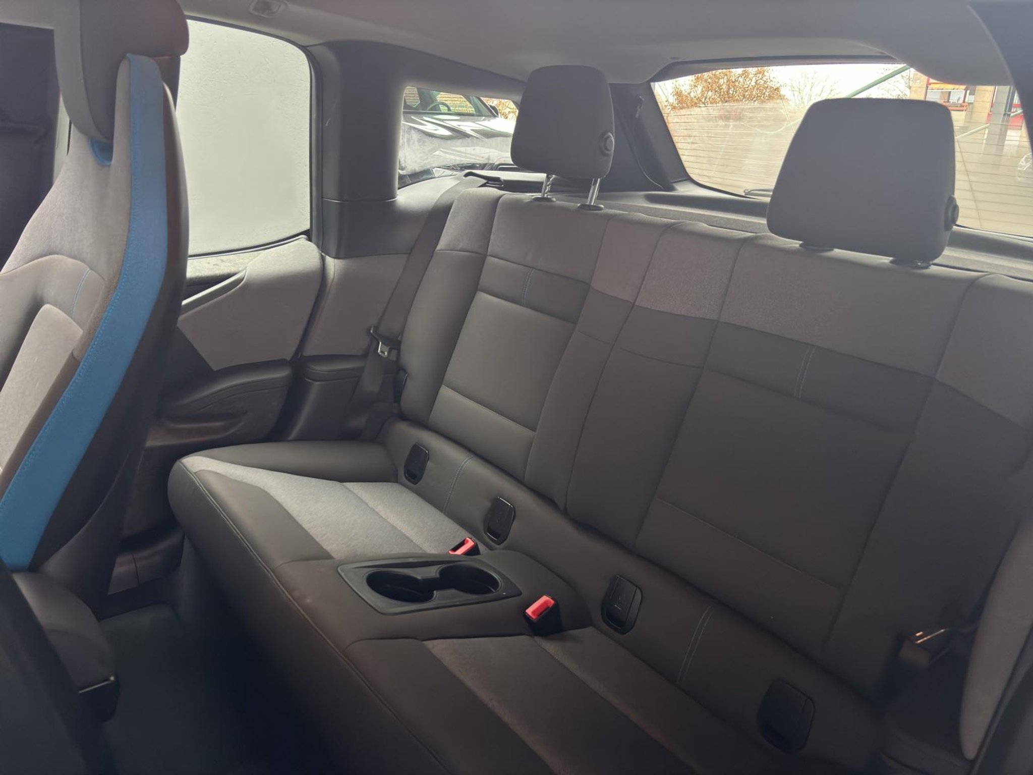 listing desktop thumbnail image 24