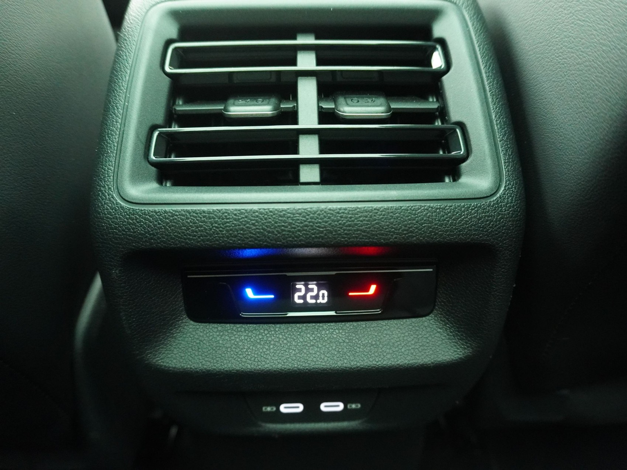 listing desktop thumbnail image 11