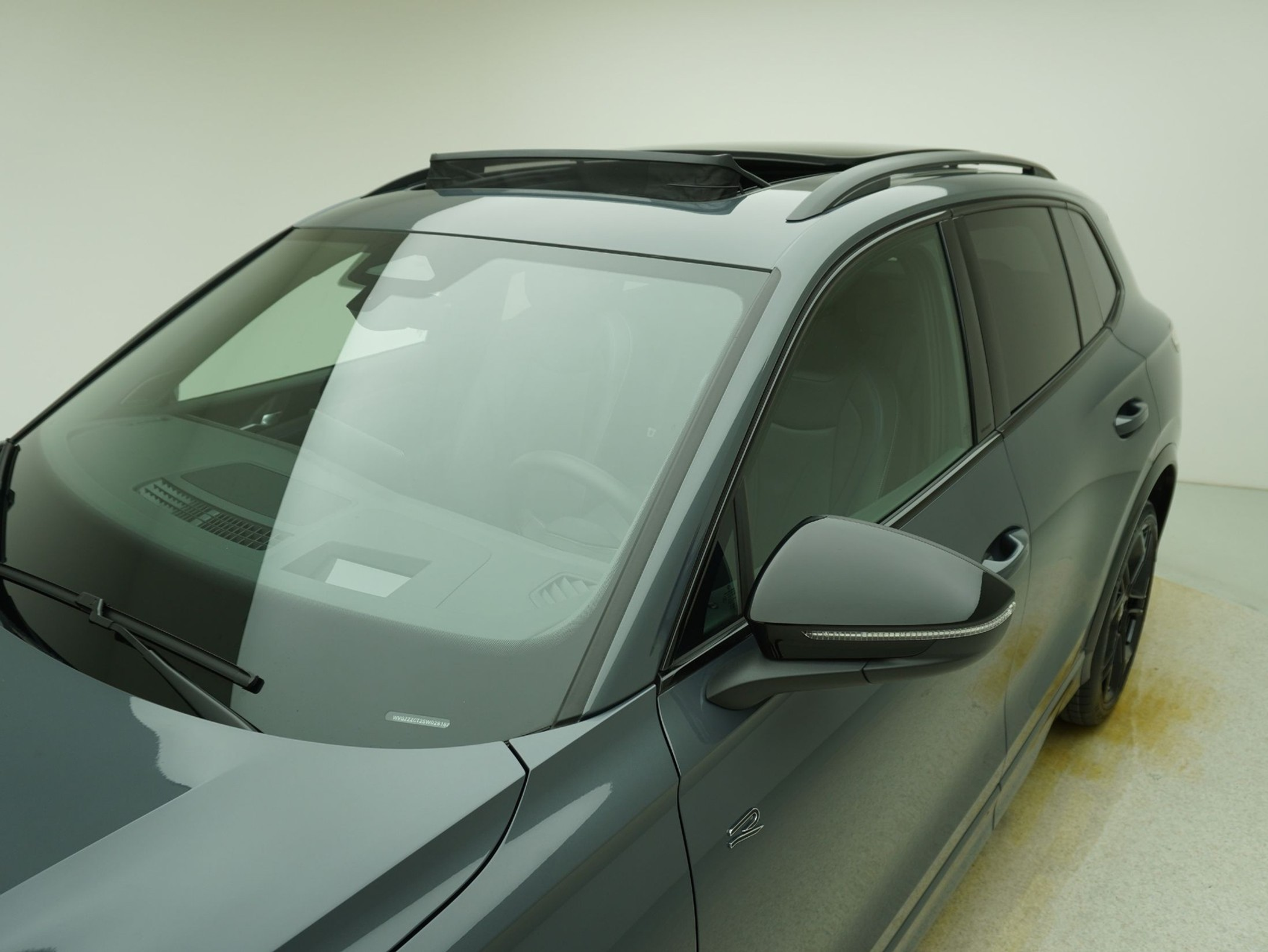 listing desktop thumbnail image 6