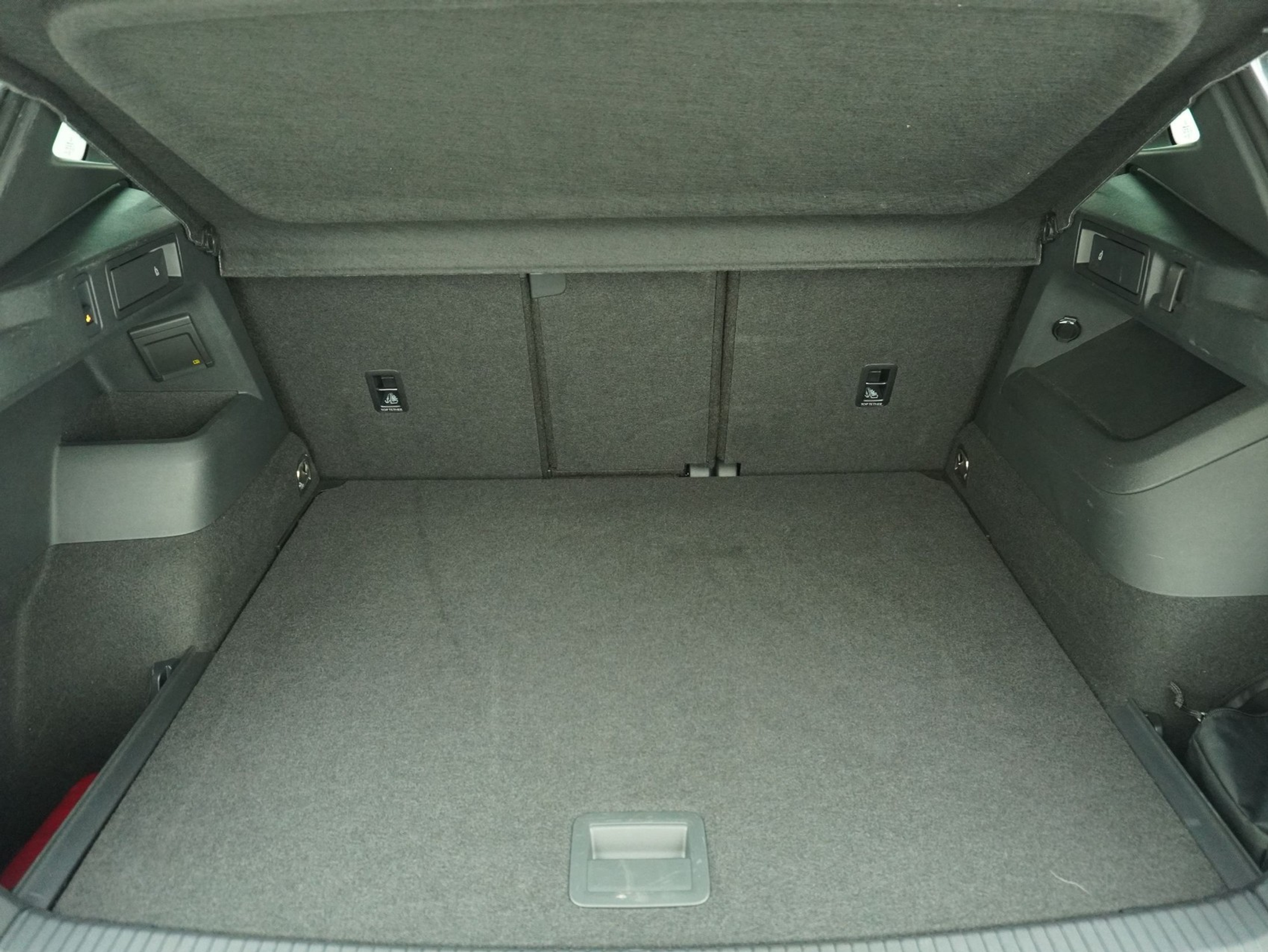 listing desktop thumbnail image 12