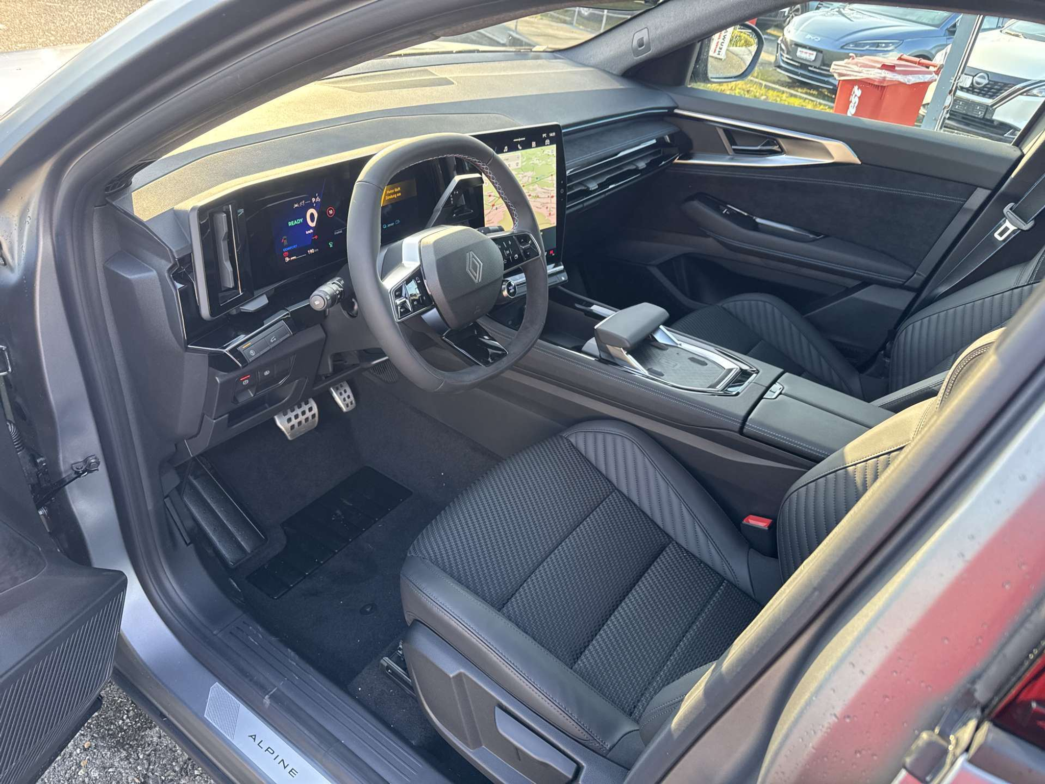 listing desktop thumbnail image 5