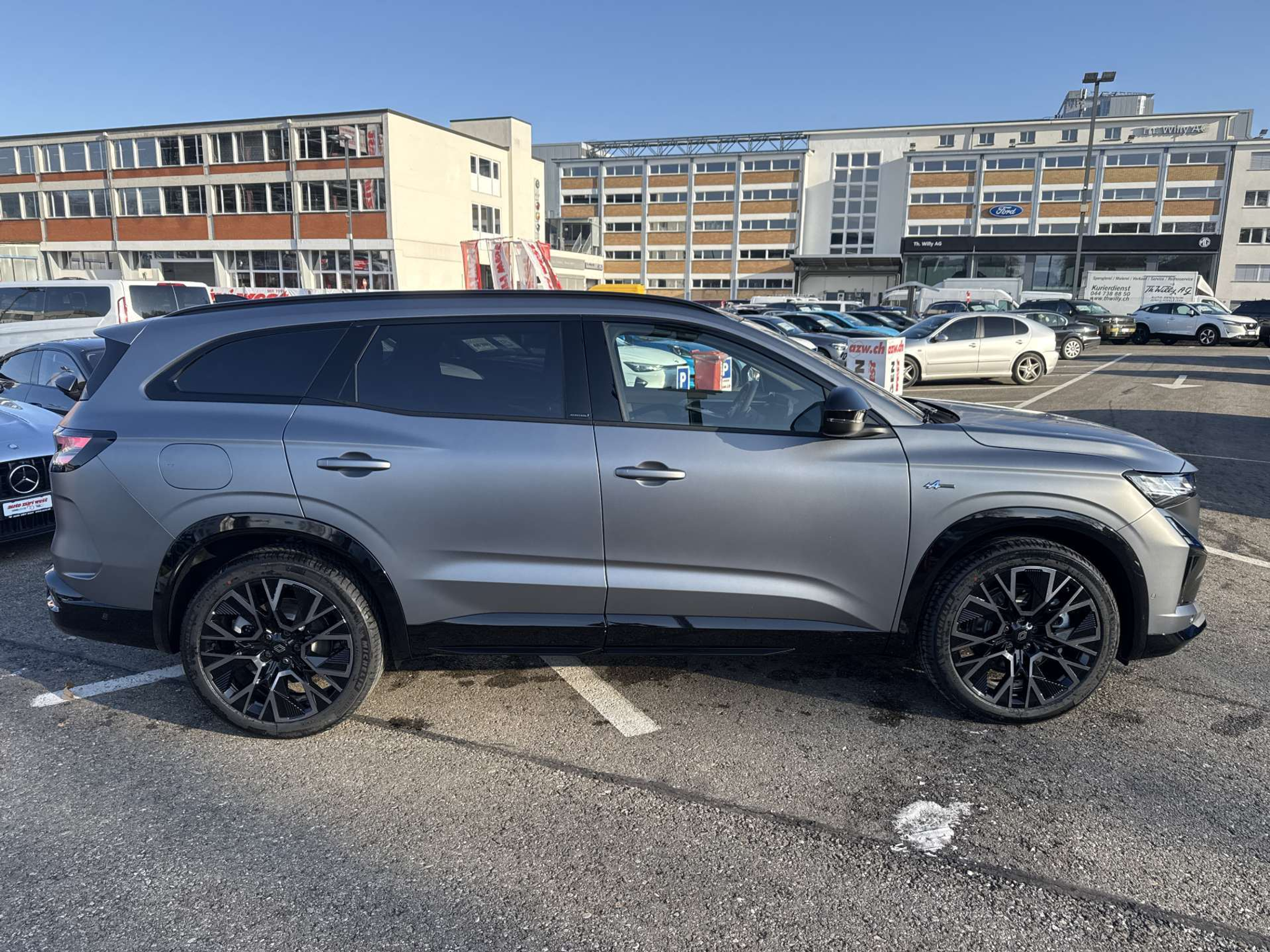 listing desktop thumbnail image 10