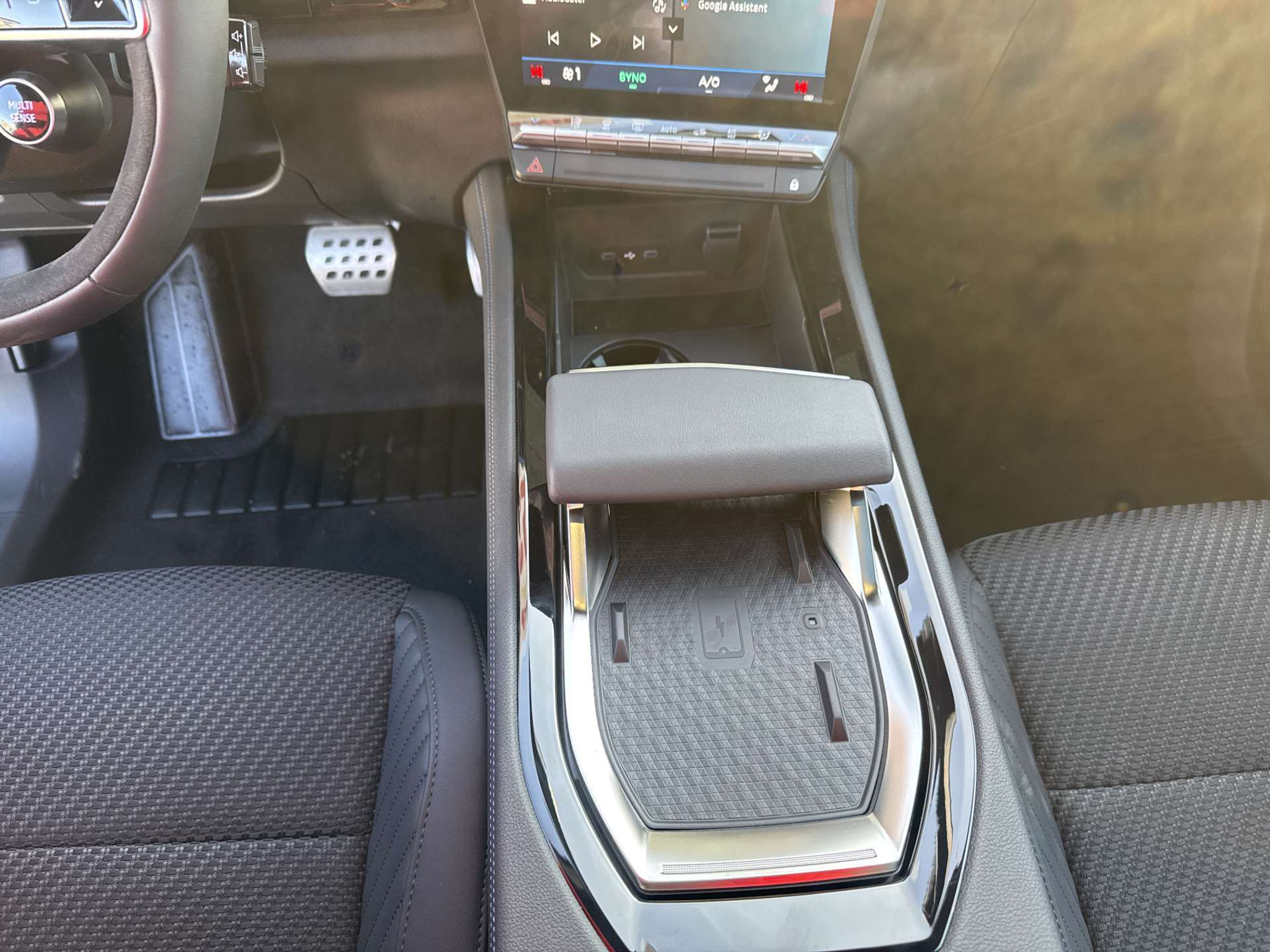 listing desktop thumbnail image 11