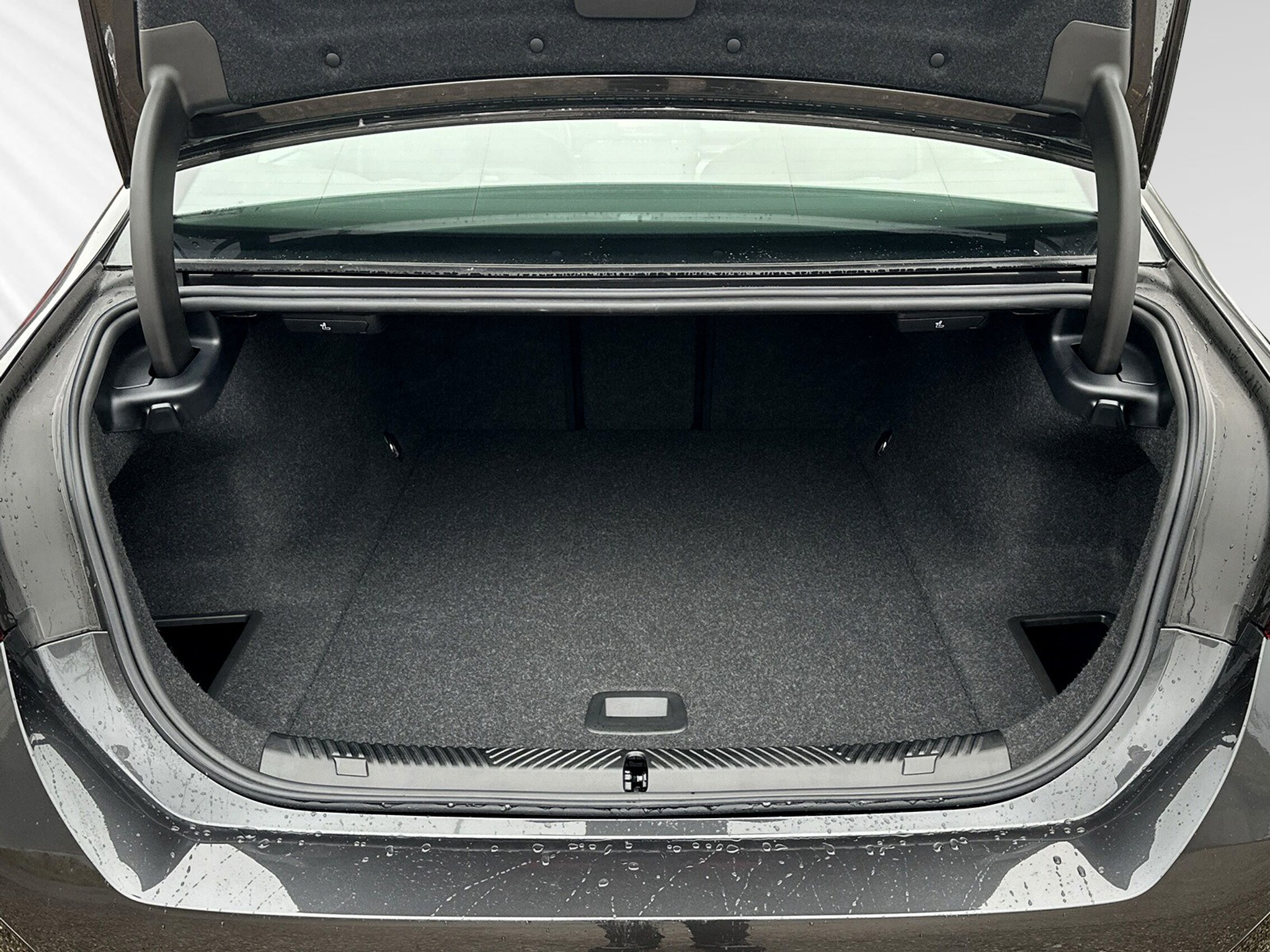 listing desktop thumbnail image 7