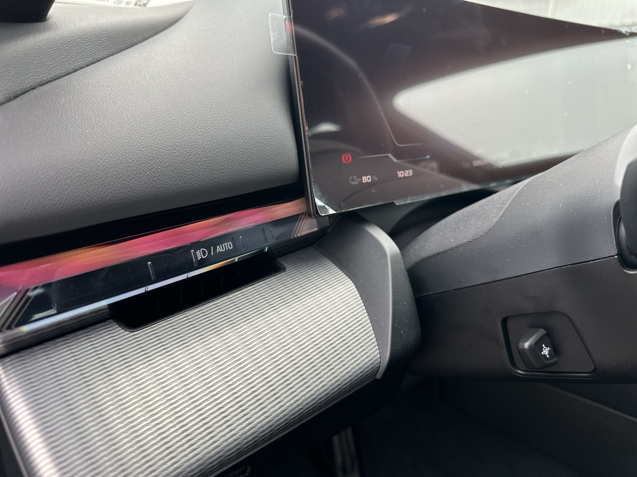 listing desktop thumbnail image 15