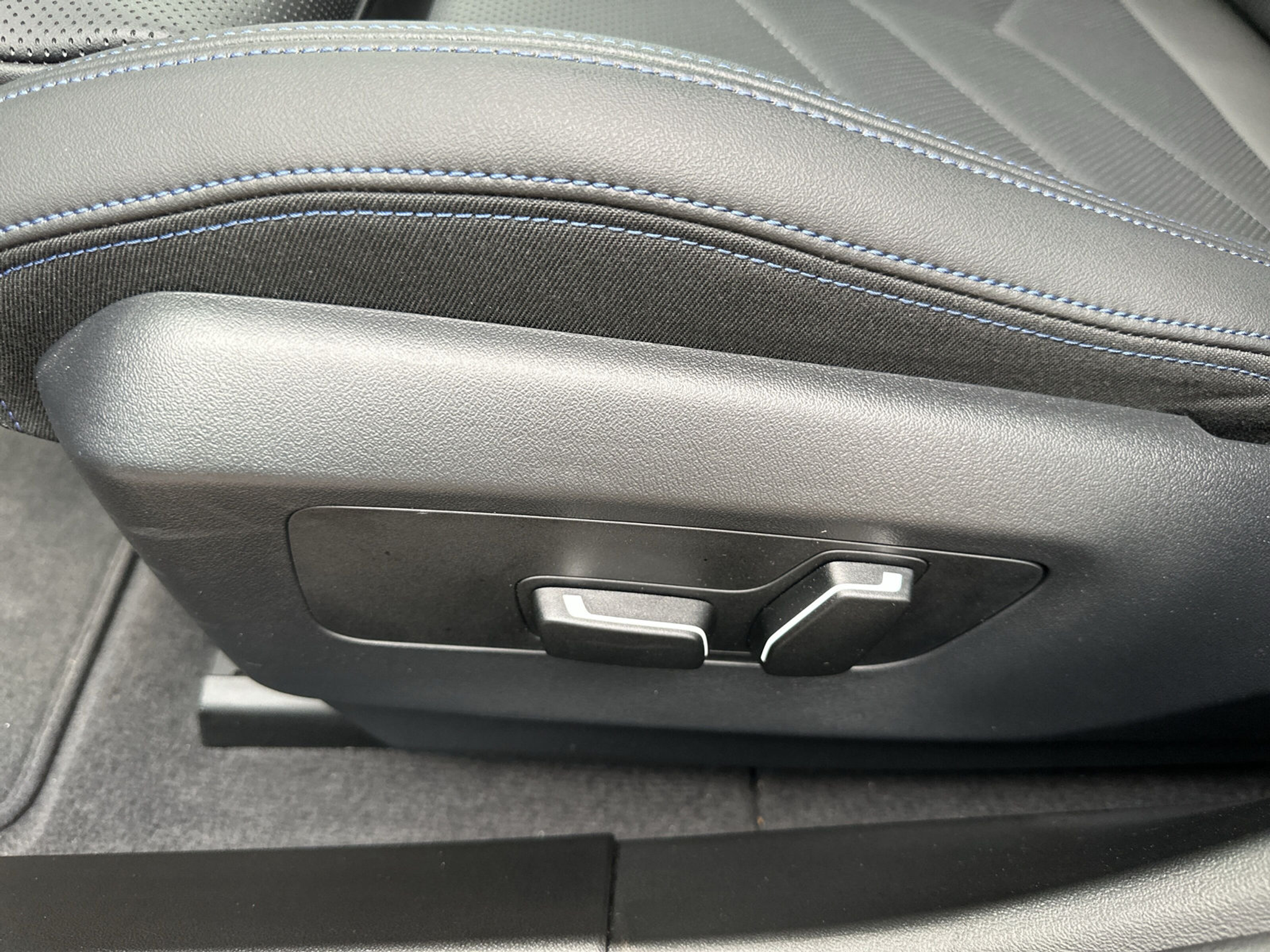 listing desktop thumbnail image 14