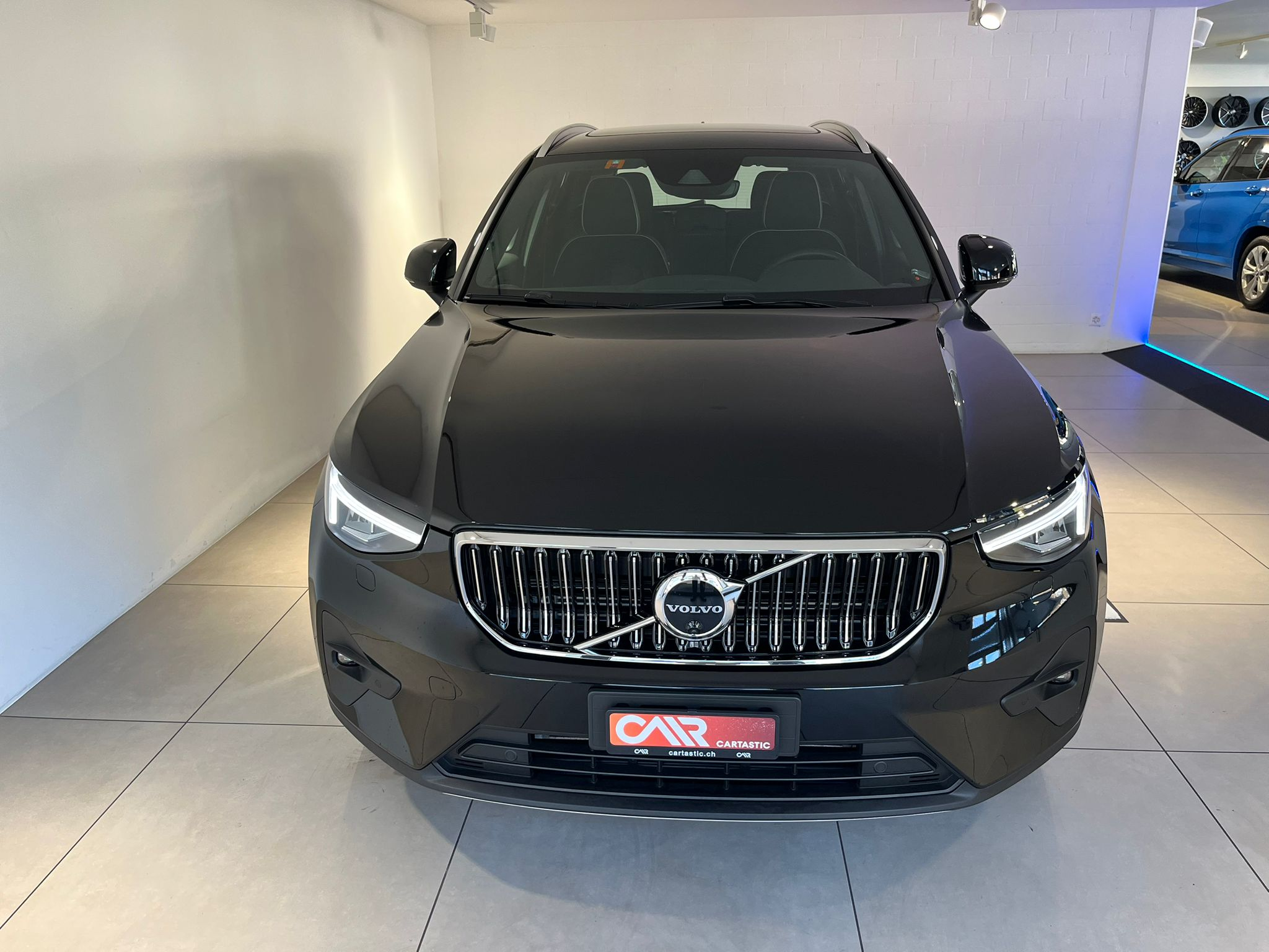 listing desktop thumbnail image 1