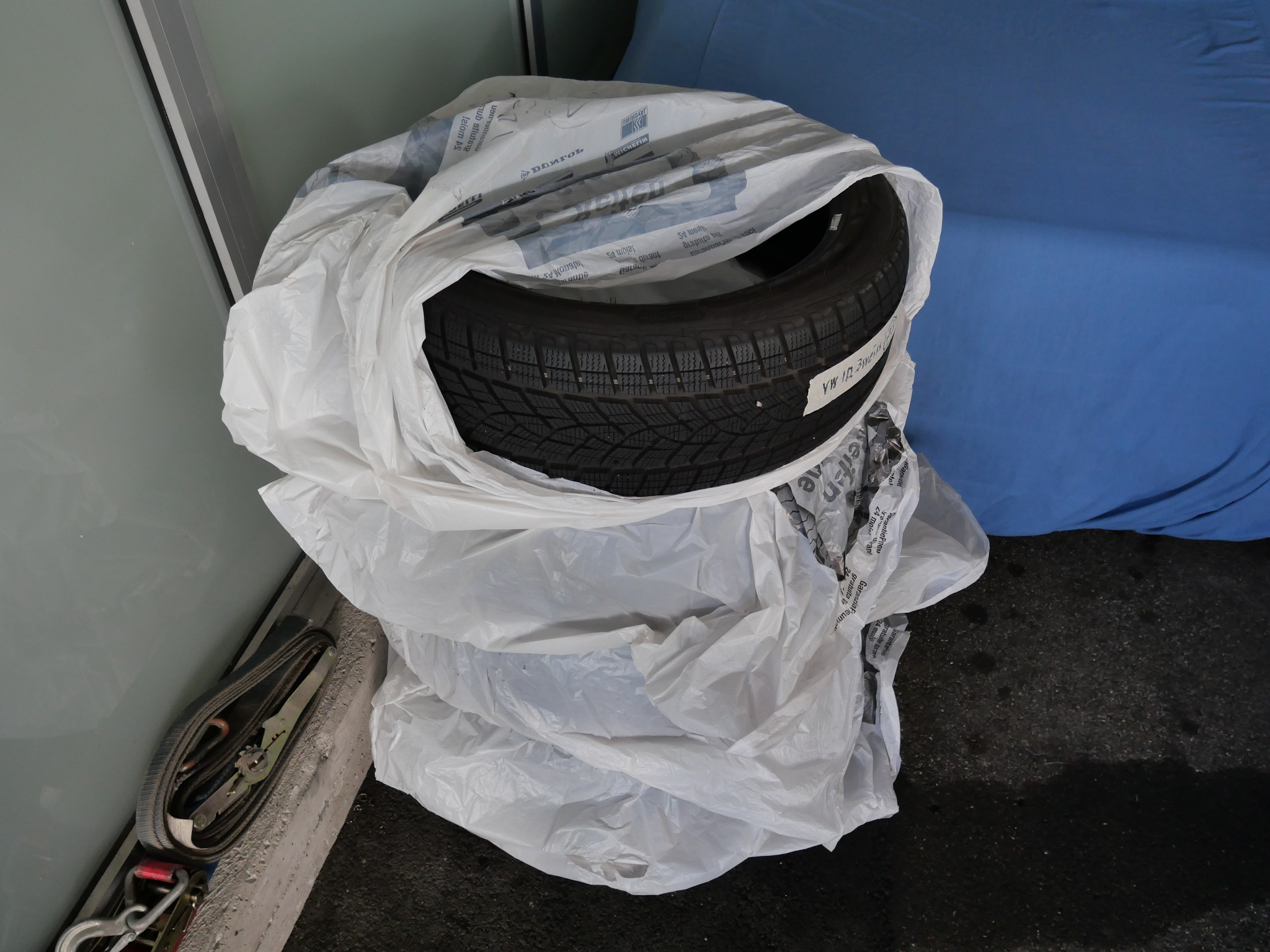 listing desktop thumbnail image 4