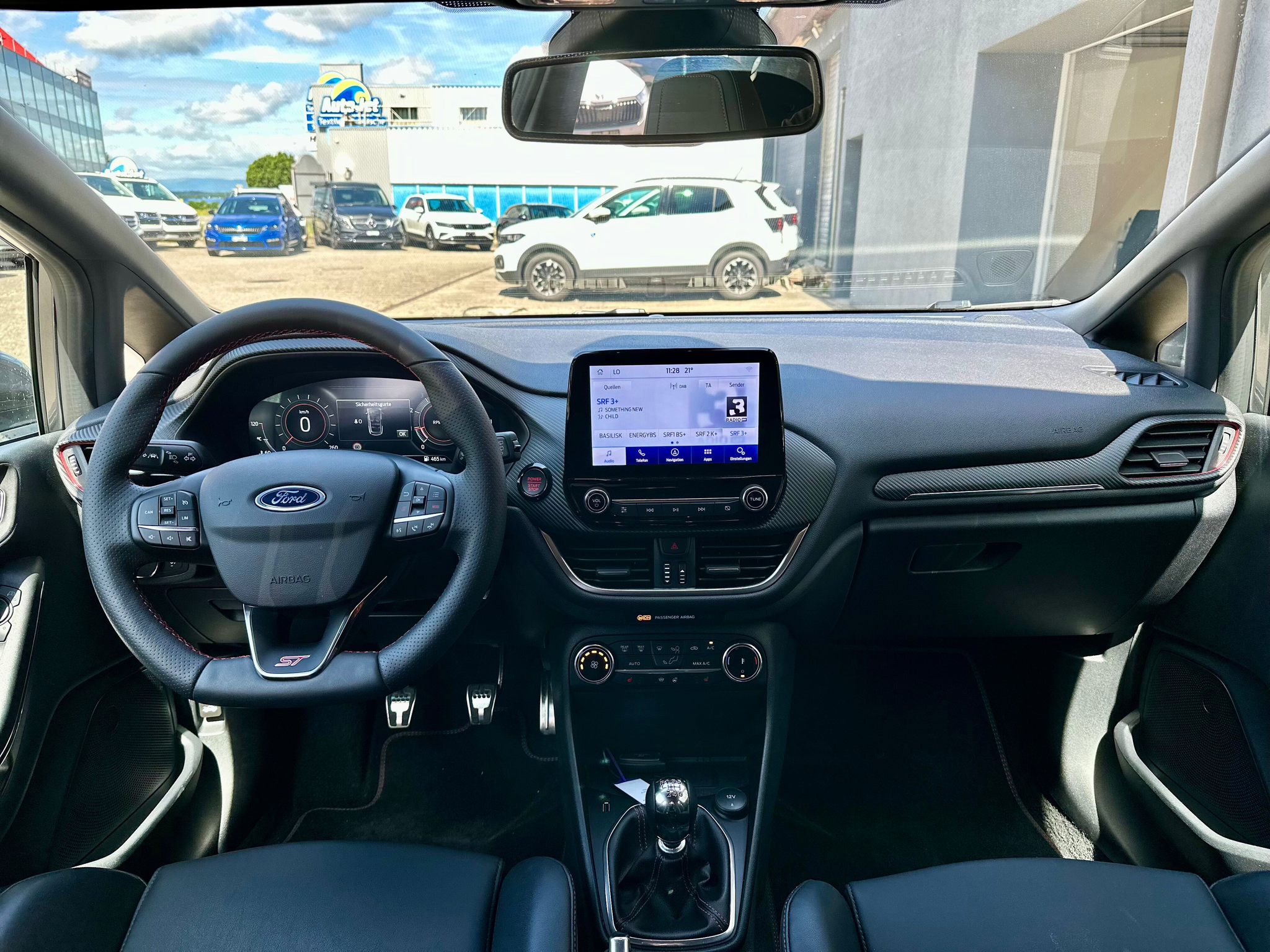 listing desktop thumbnail image 8