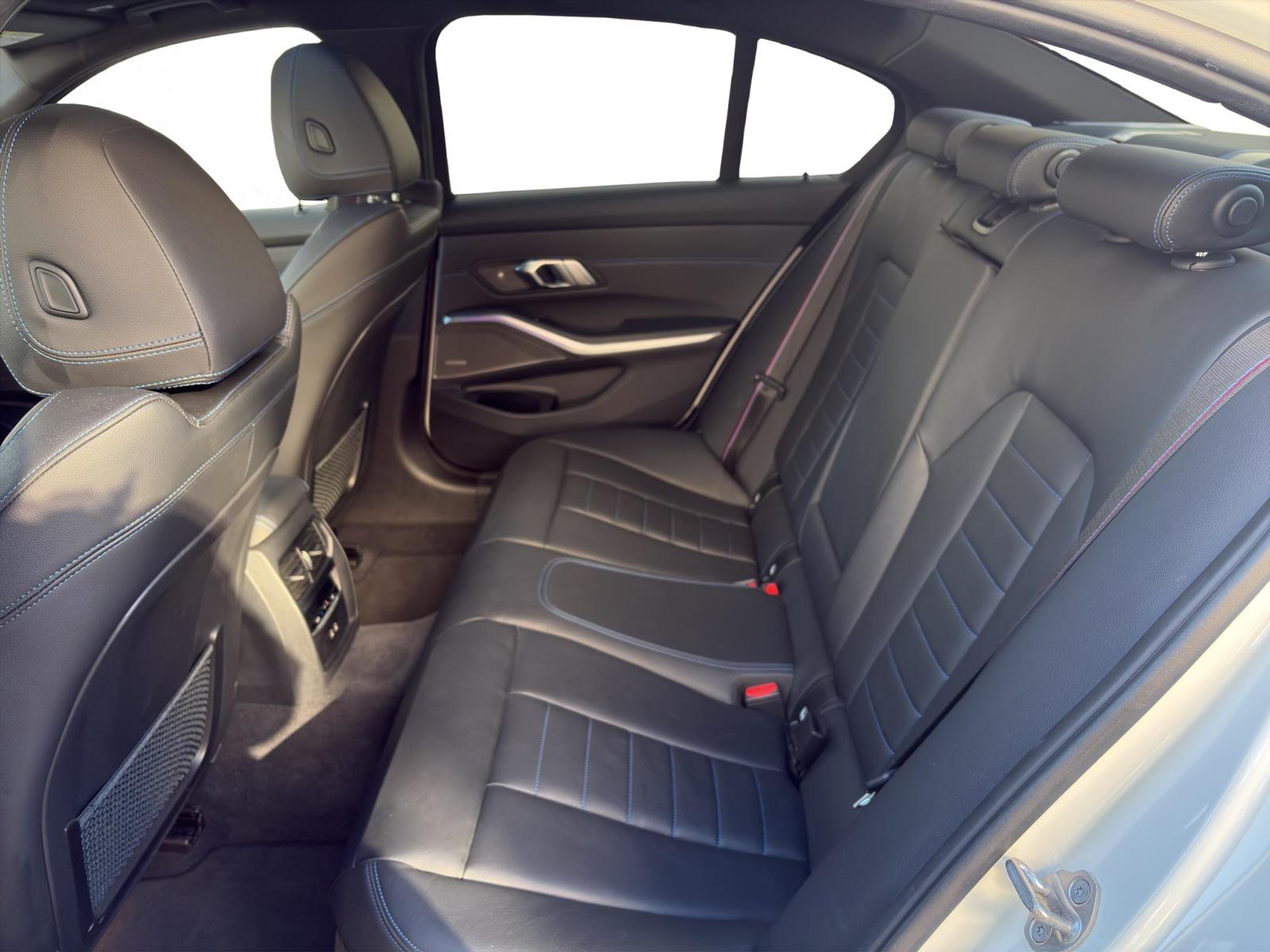 listing desktop thumbnail image 13