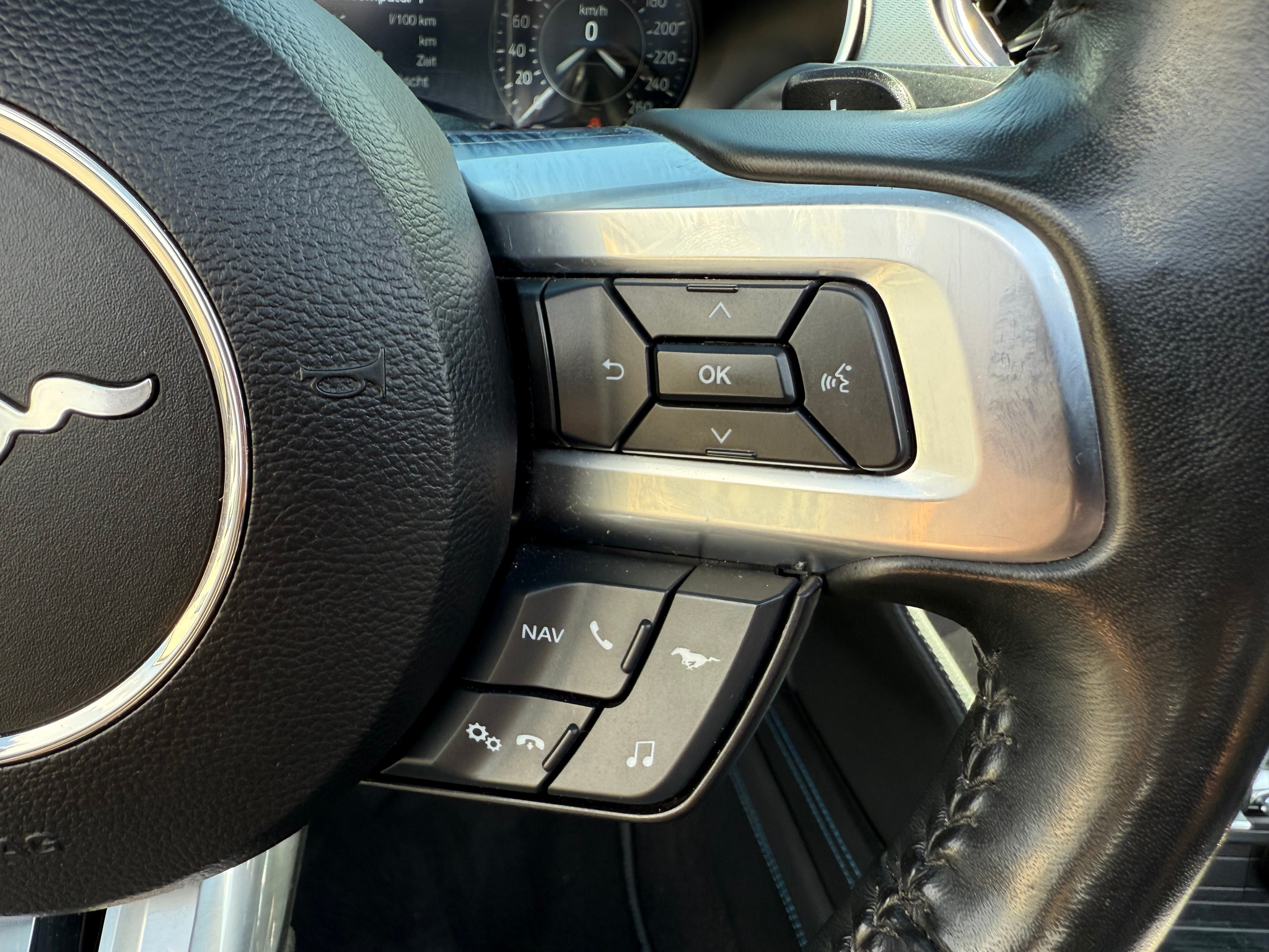 listing desktop thumbnail image 21