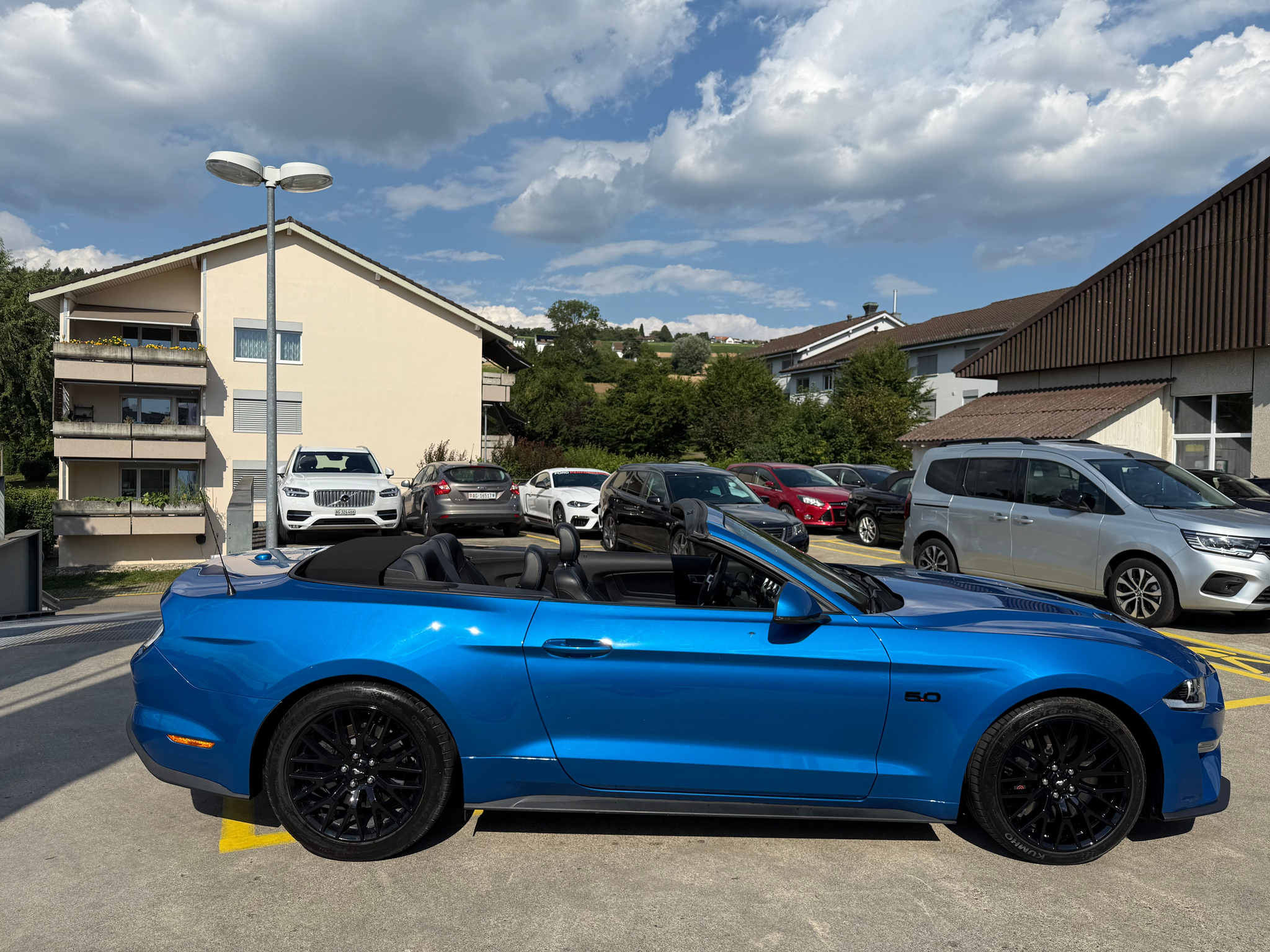 listing desktop thumbnail image 8