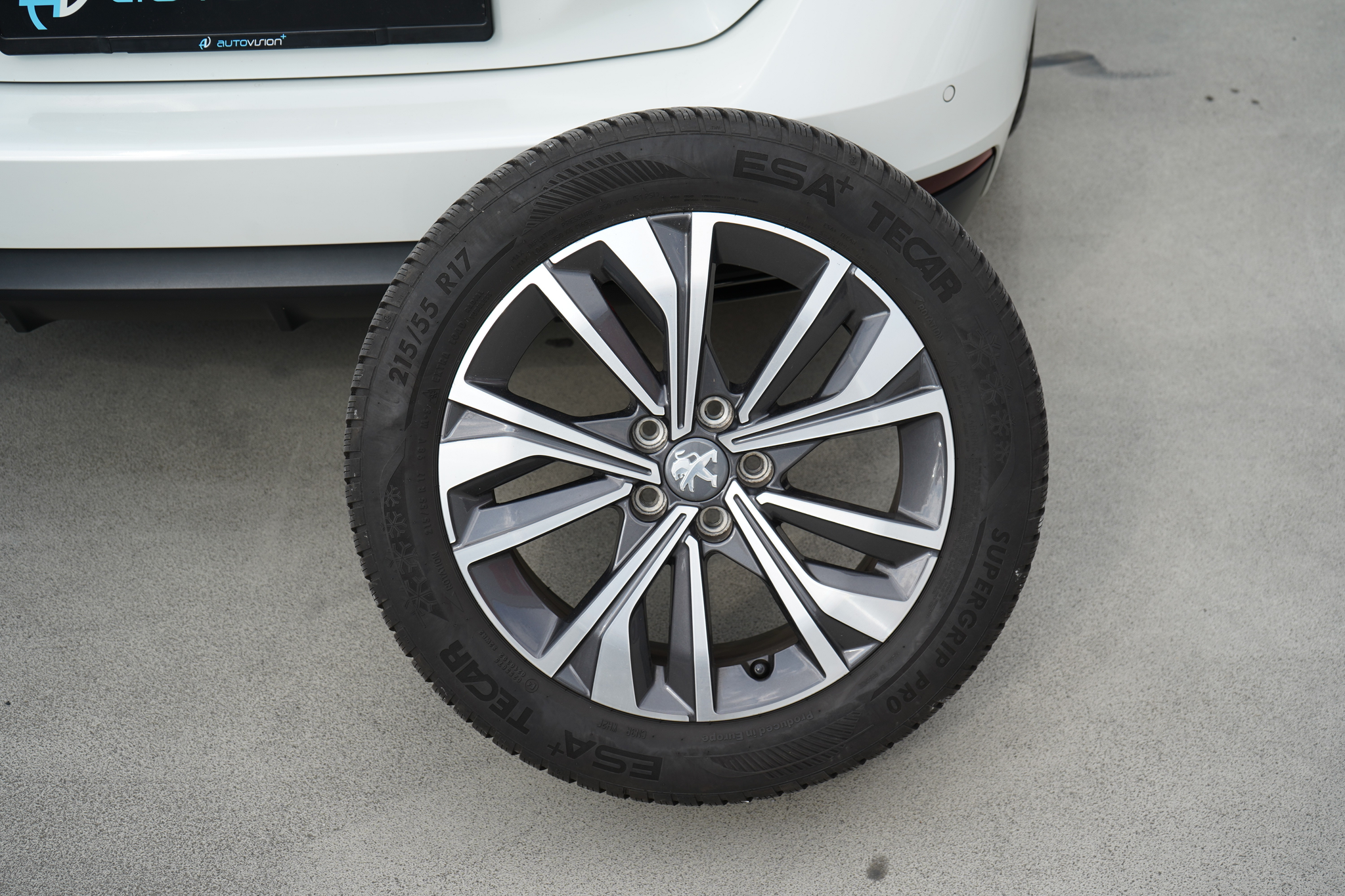 listing desktop thumbnail image 19