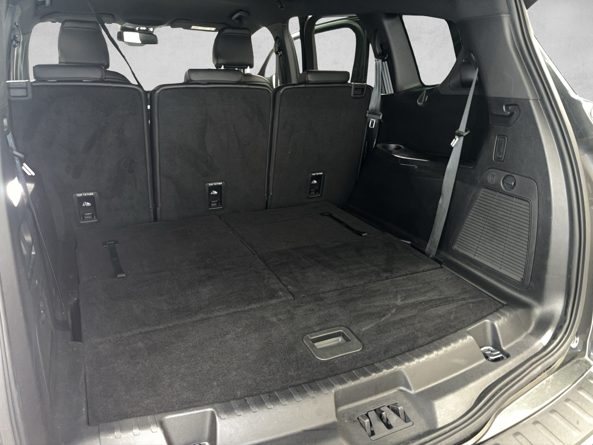 listing desktop thumbnail image 12