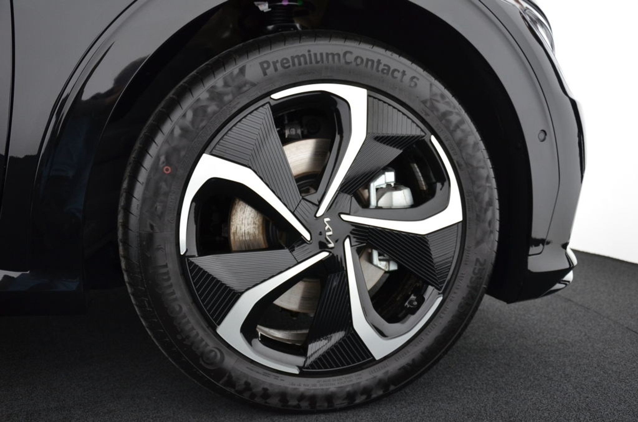 listing desktop thumbnail image 9