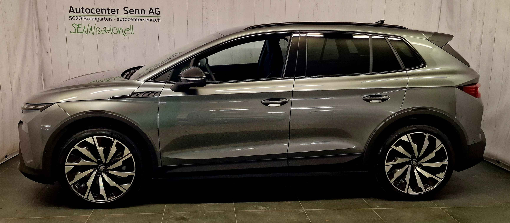 listing desktop thumbnail image 2