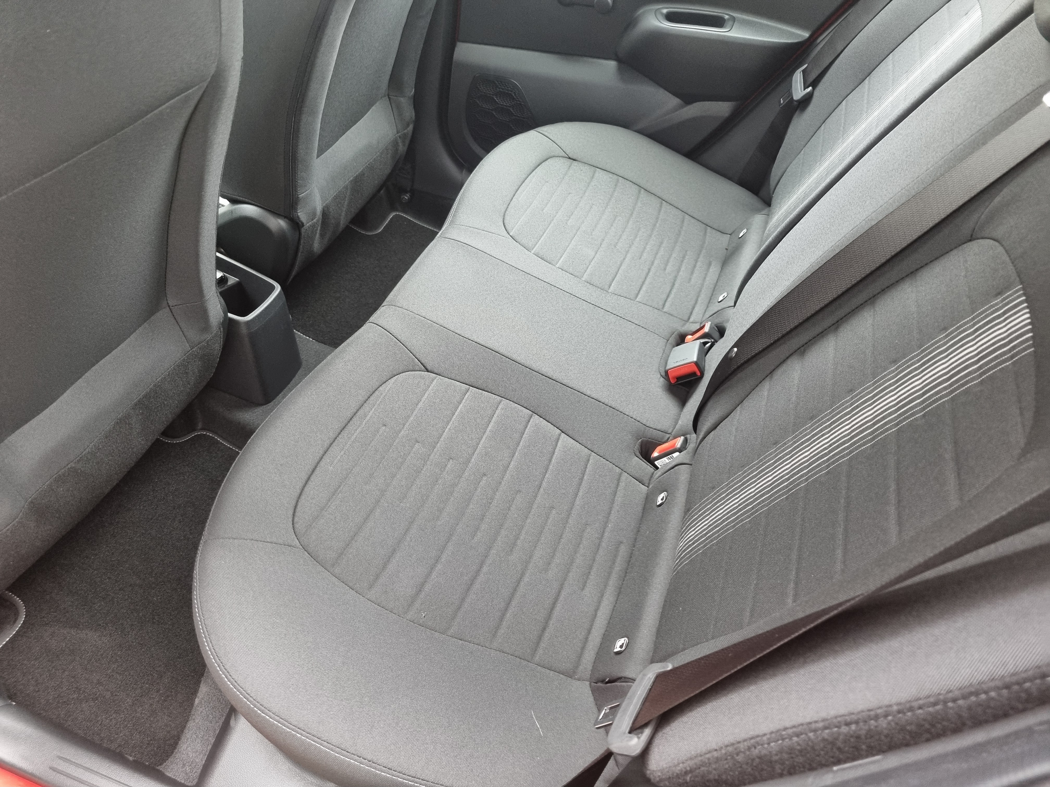 listing desktop thumbnail image 9