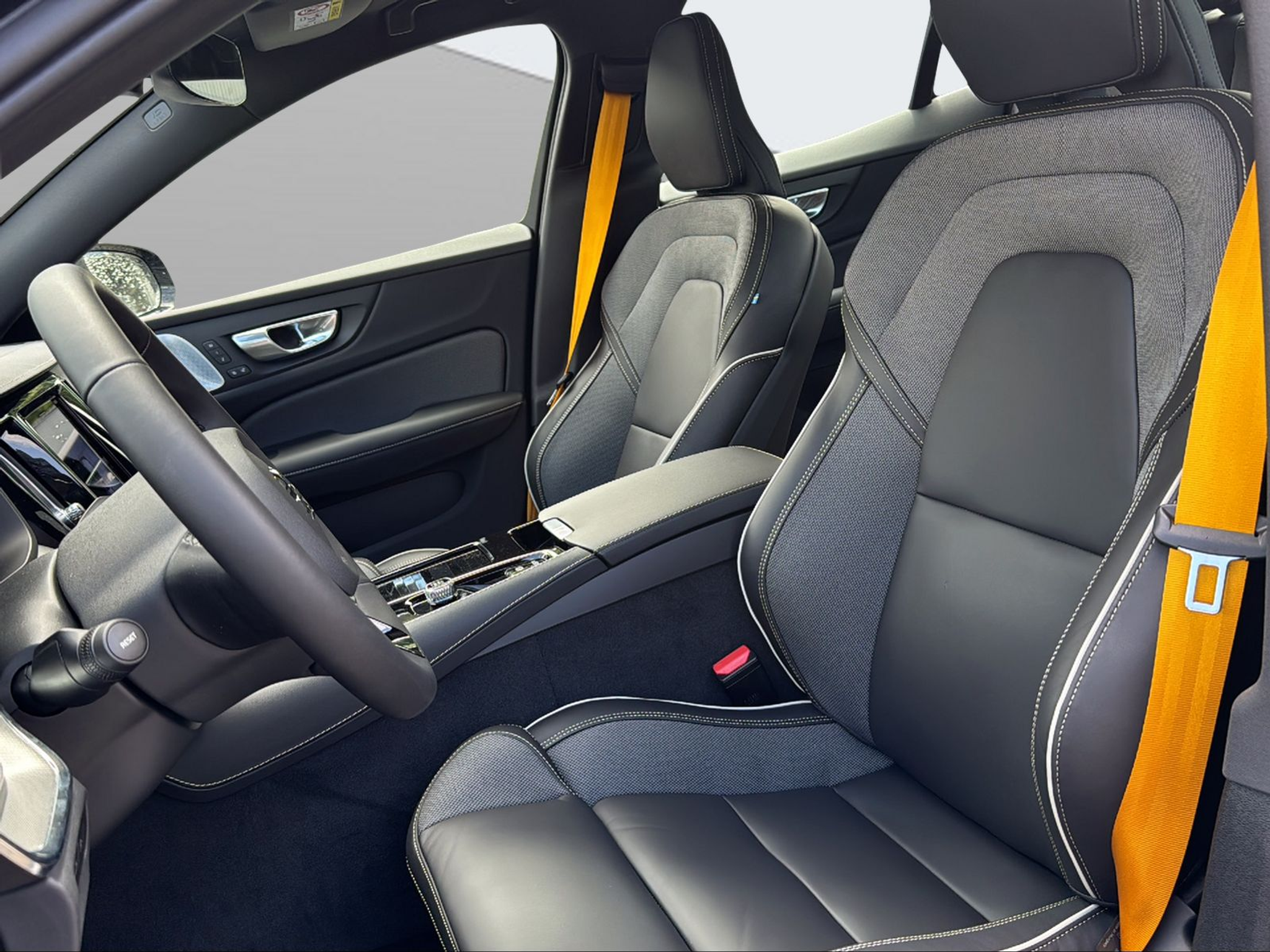 listing desktop thumbnail image 9