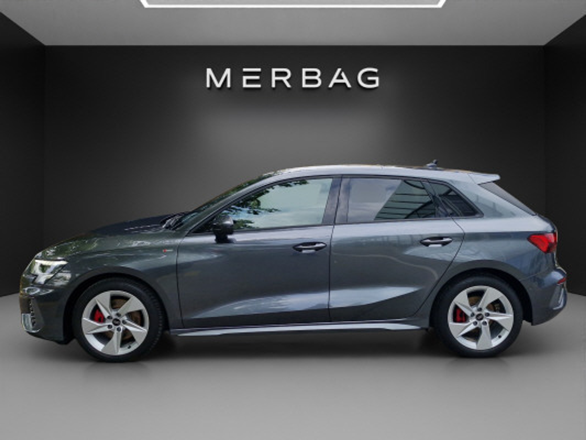 listing desktop thumbnail image 3