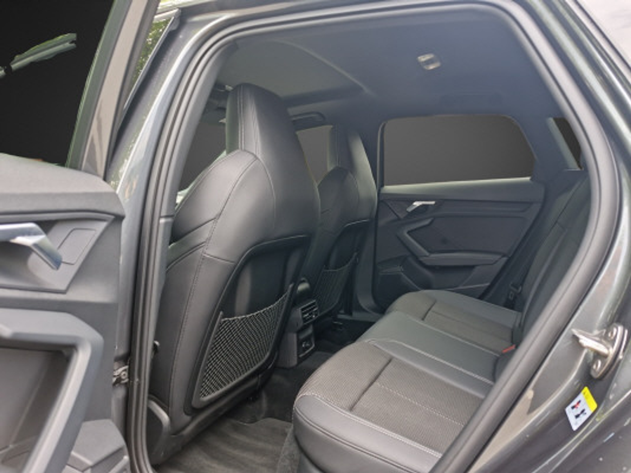 listing desktop thumbnail image 9