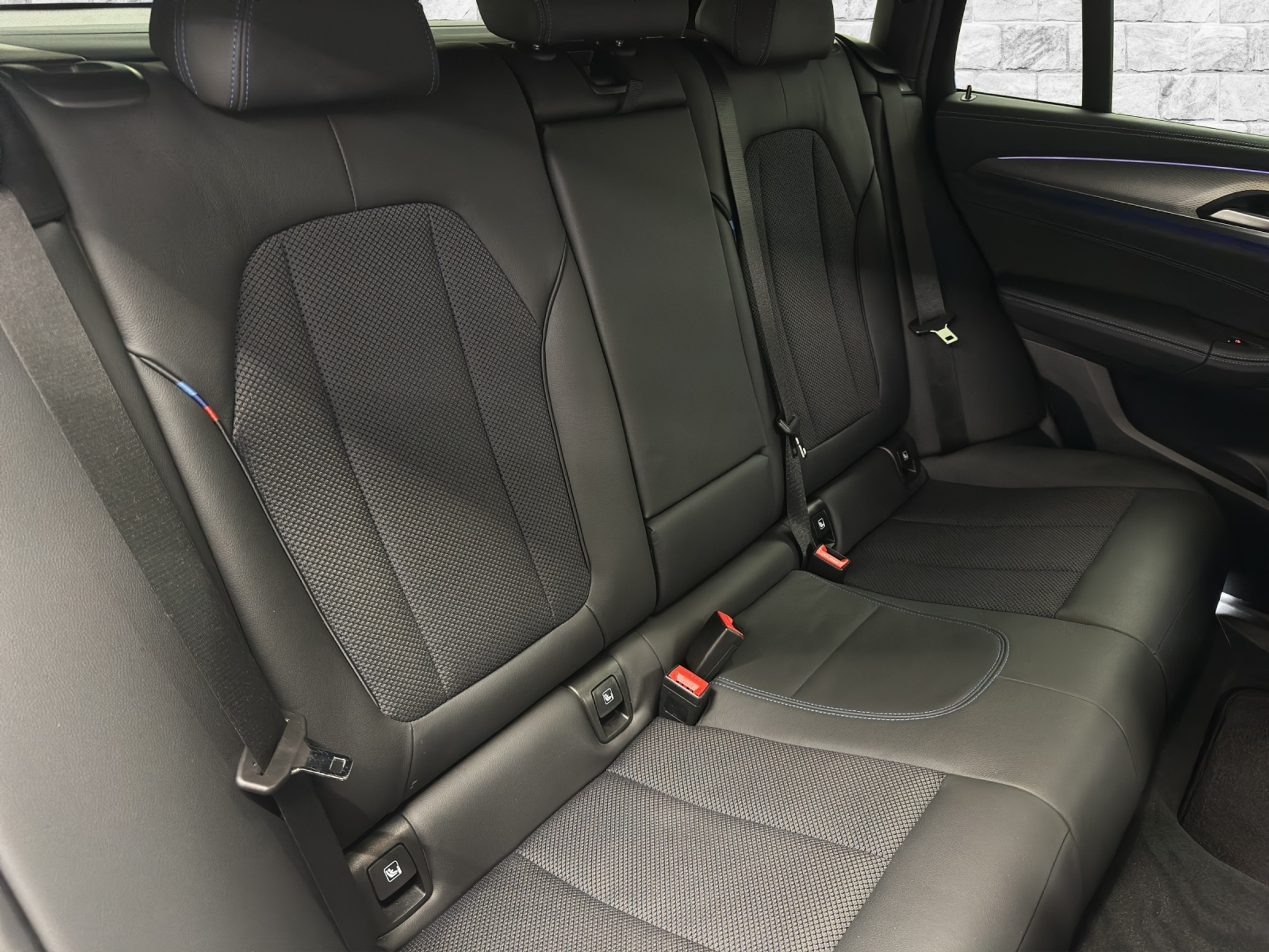 listing desktop thumbnail image 15