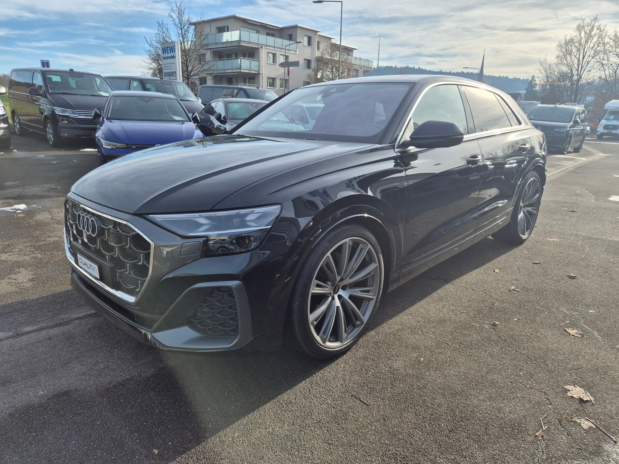 listing desktop thumbnail image 1