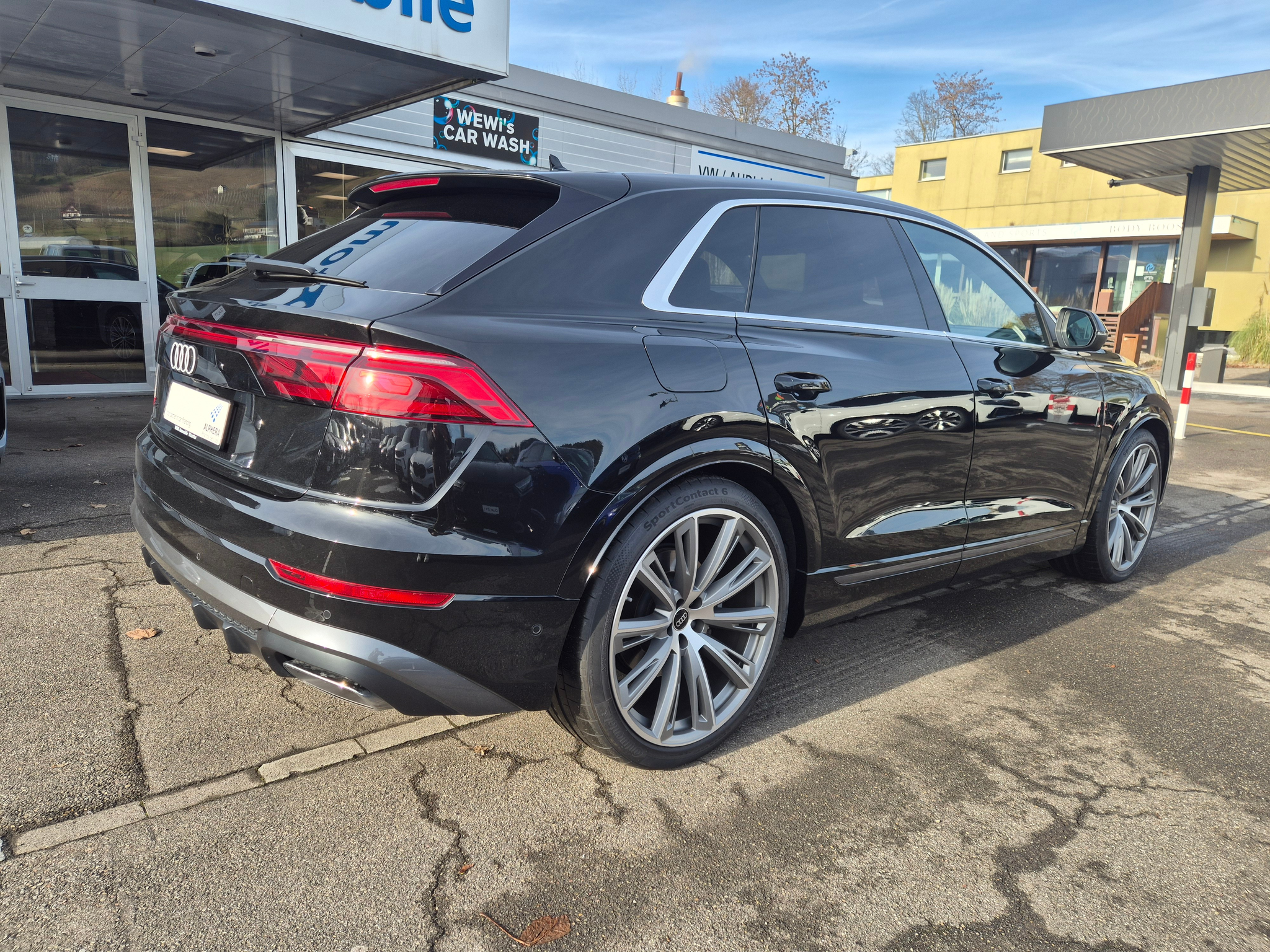 listing desktop thumbnail image 4