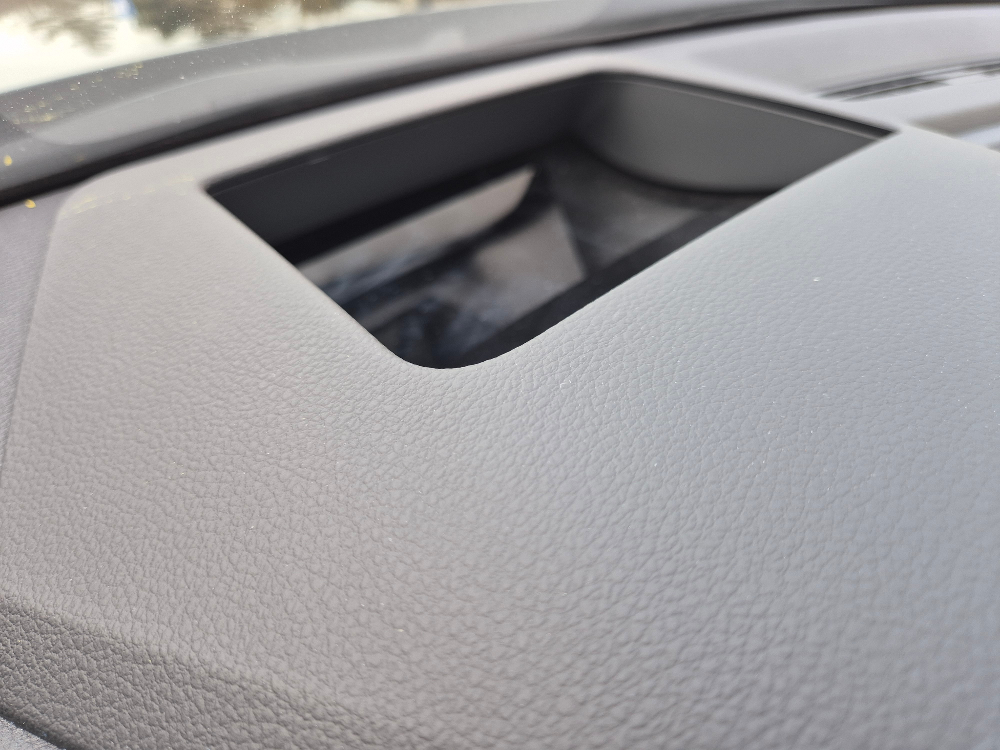 listing desktop thumbnail image 16