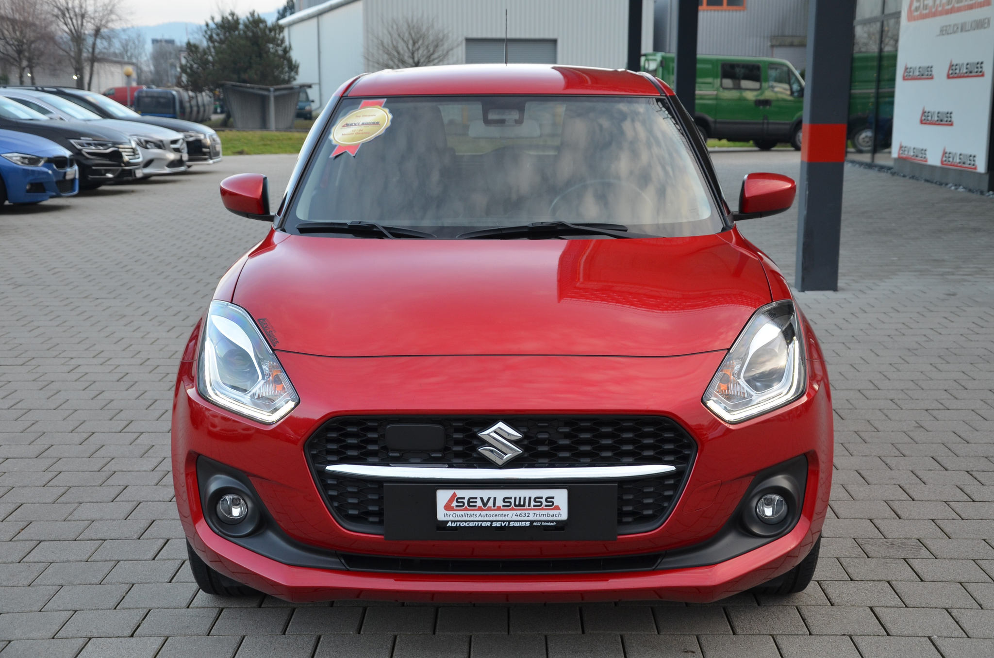 listing desktop thumbnail image 9