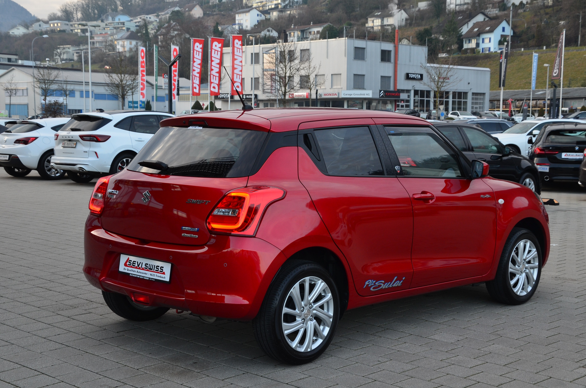 listing desktop thumbnail image 4