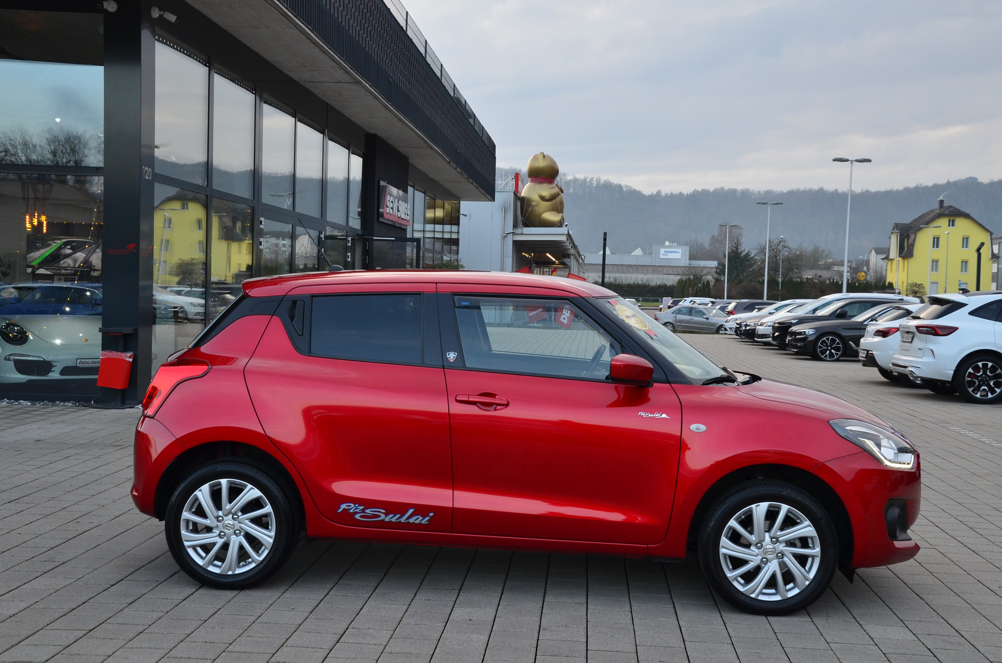 listing desktop thumbnail image 3