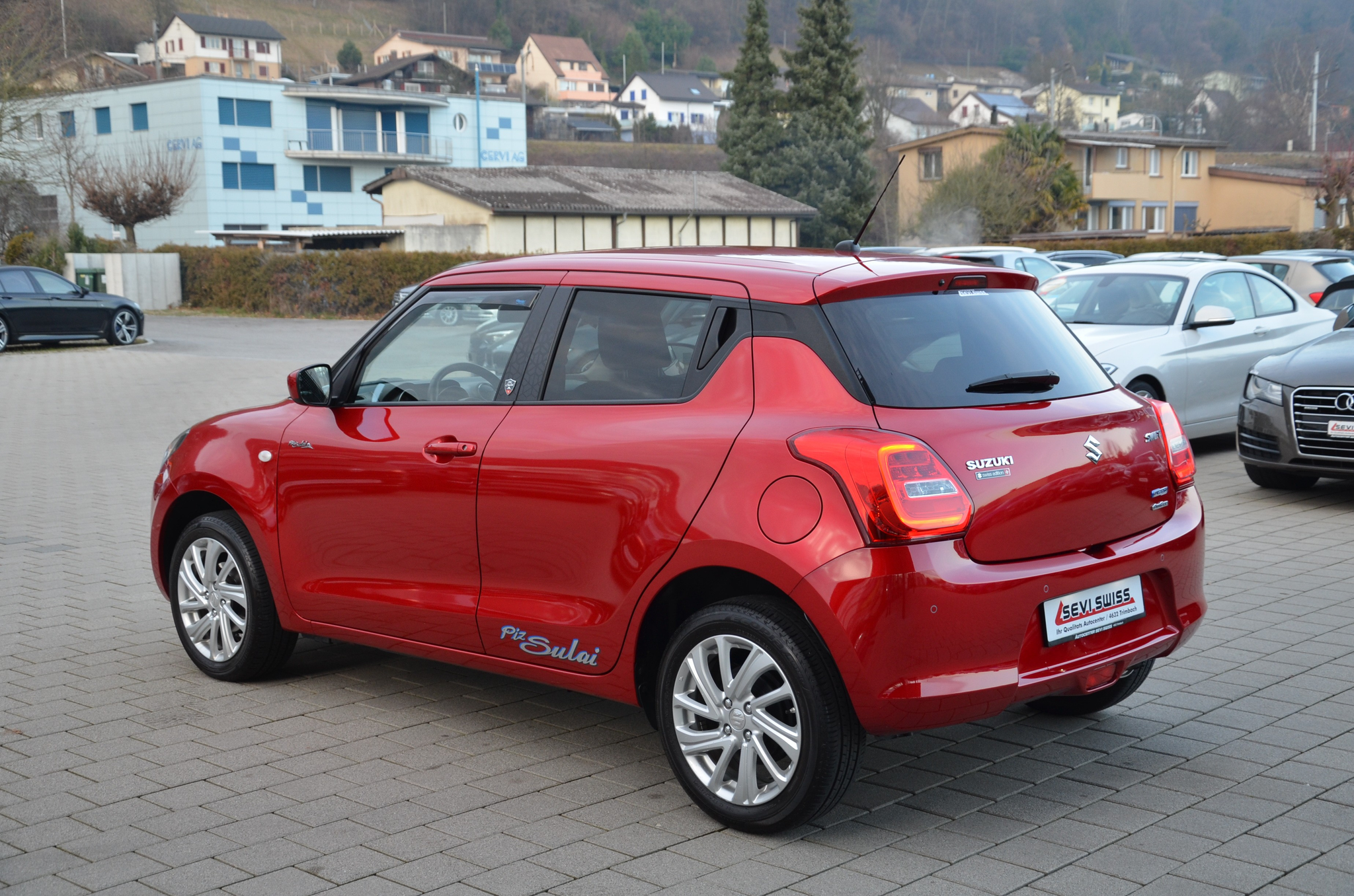 listing desktop thumbnail image 6