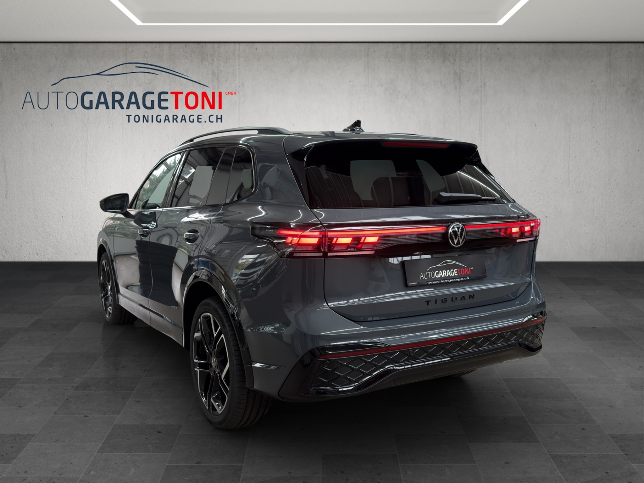 listing desktop thumbnail image 6