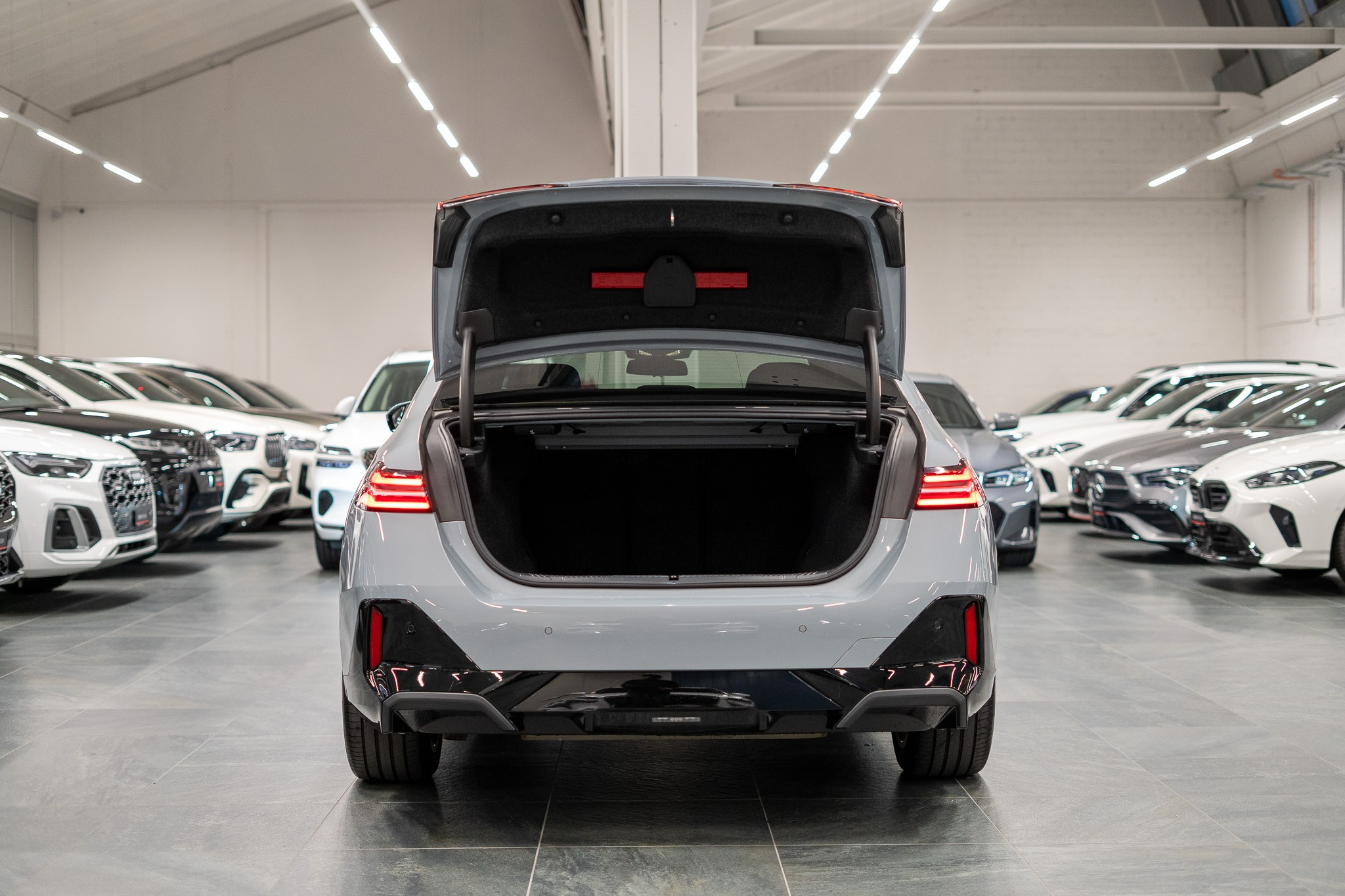 listing desktop thumbnail image 5