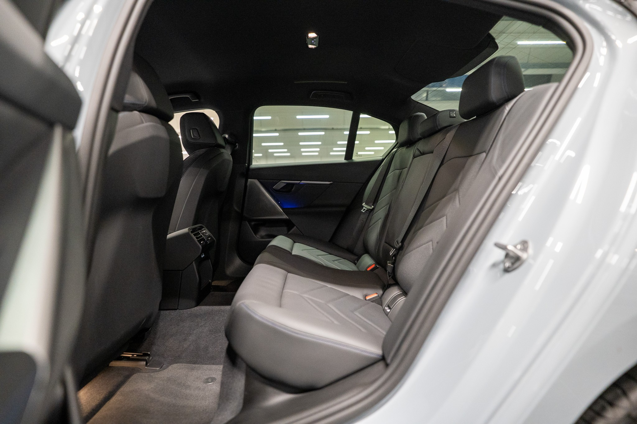 listing desktop thumbnail image 10