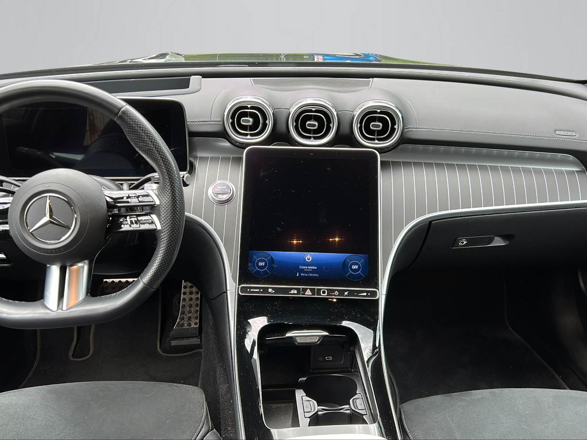 listing desktop thumbnail image 5