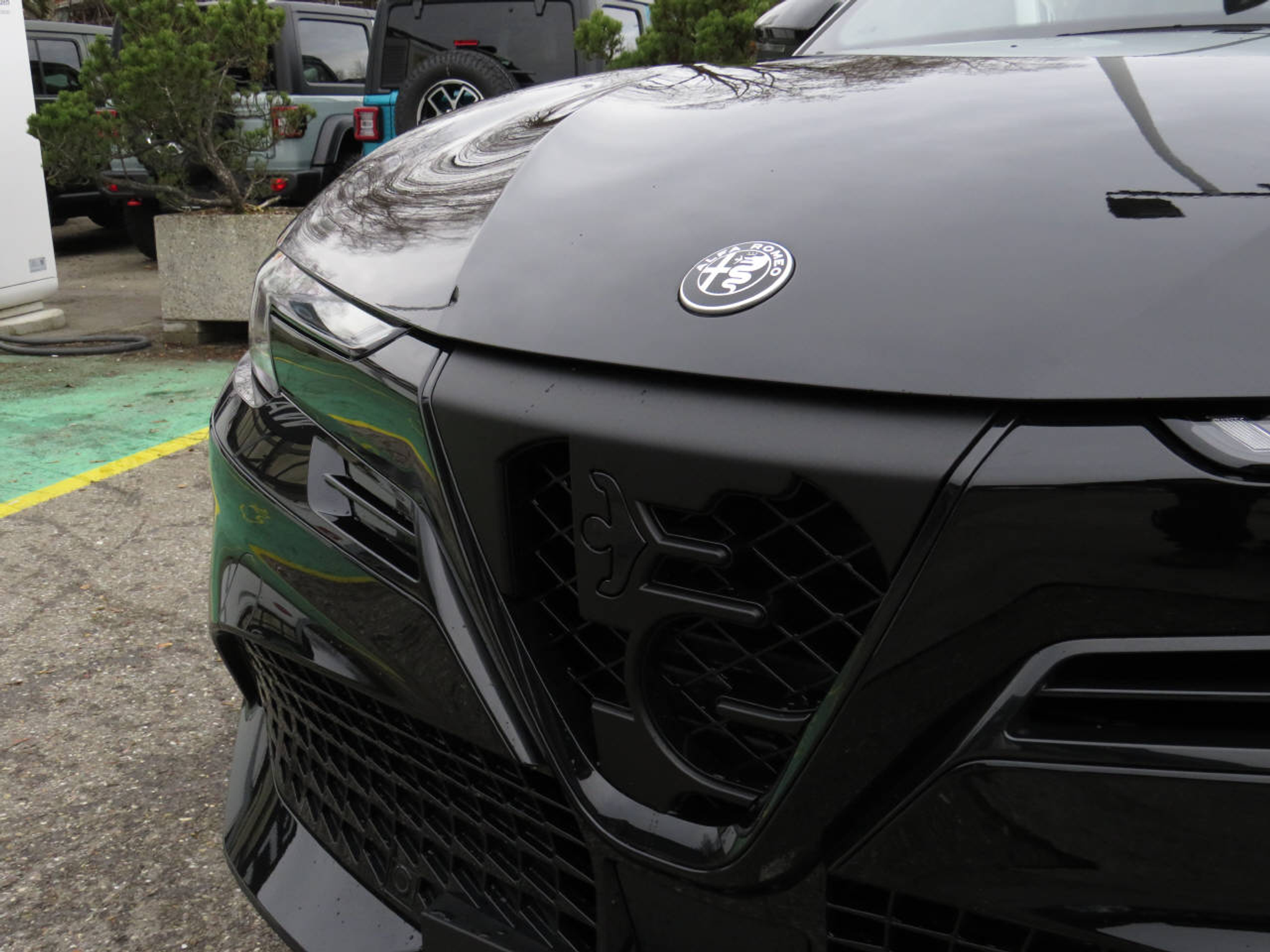 listing desktop thumbnail image 8